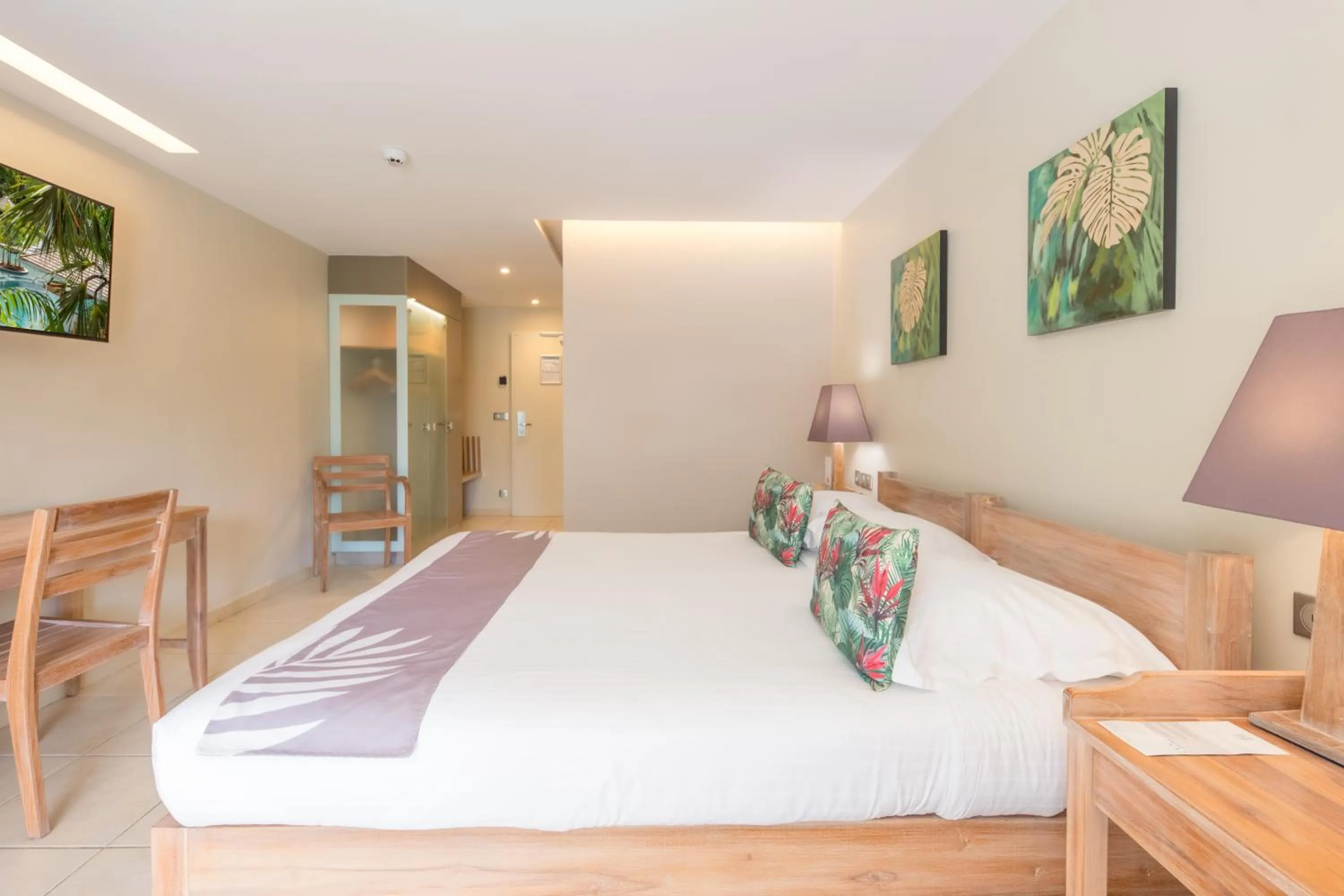 Bed in La Pagerie - Tropical Garden Hotel