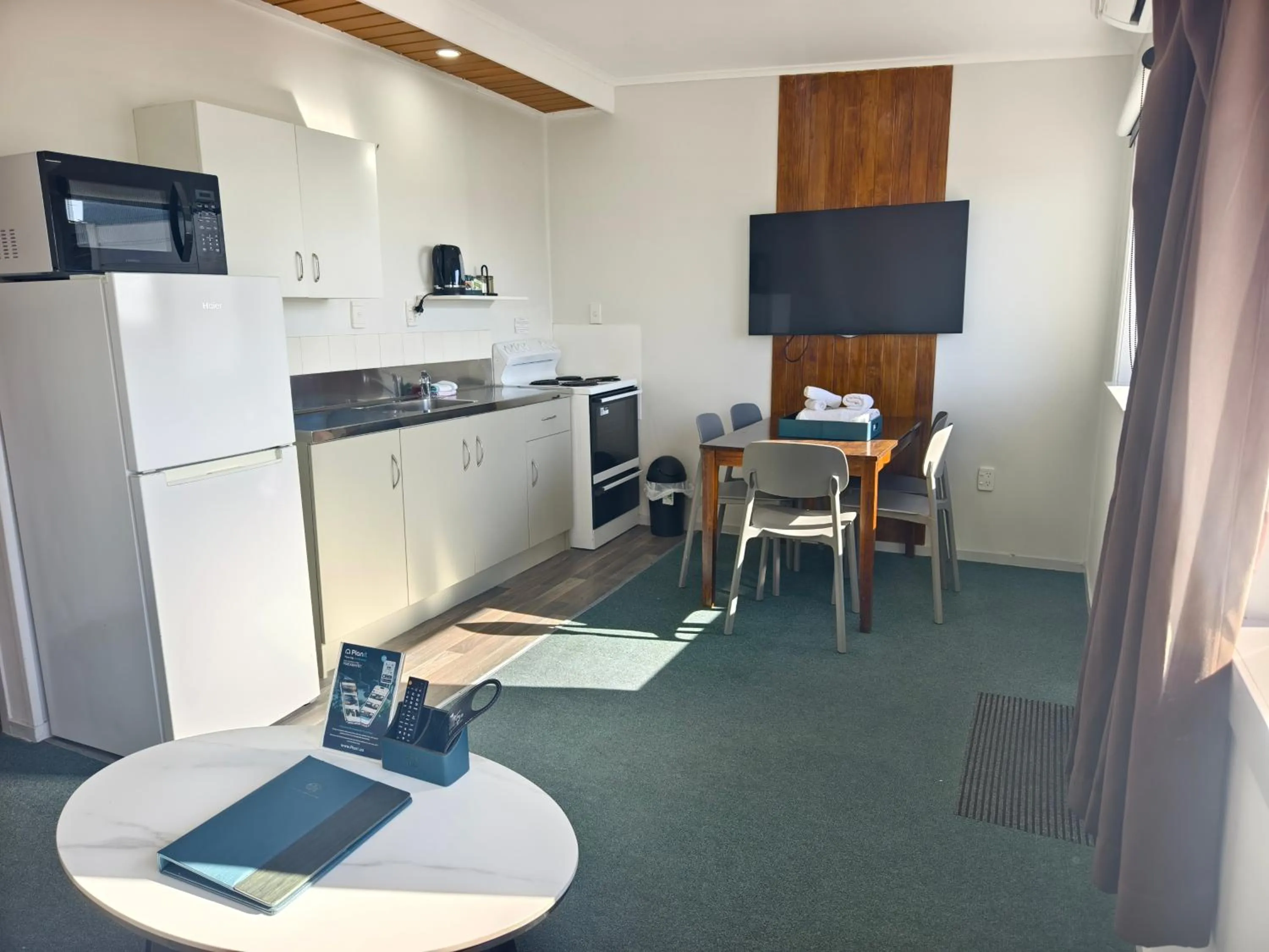 Kitchen or kitchenette in Hideaway of Rotorua