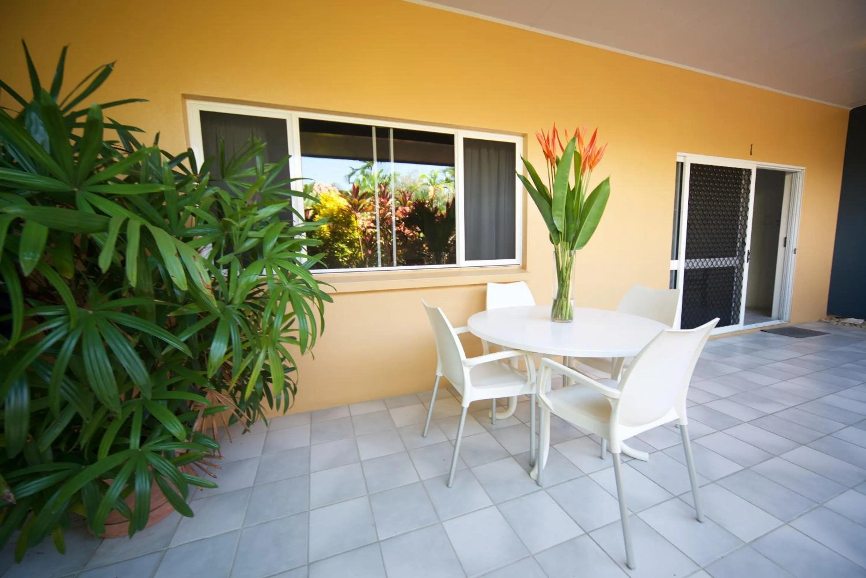 Patio in Lazy Lizard Motor Inn