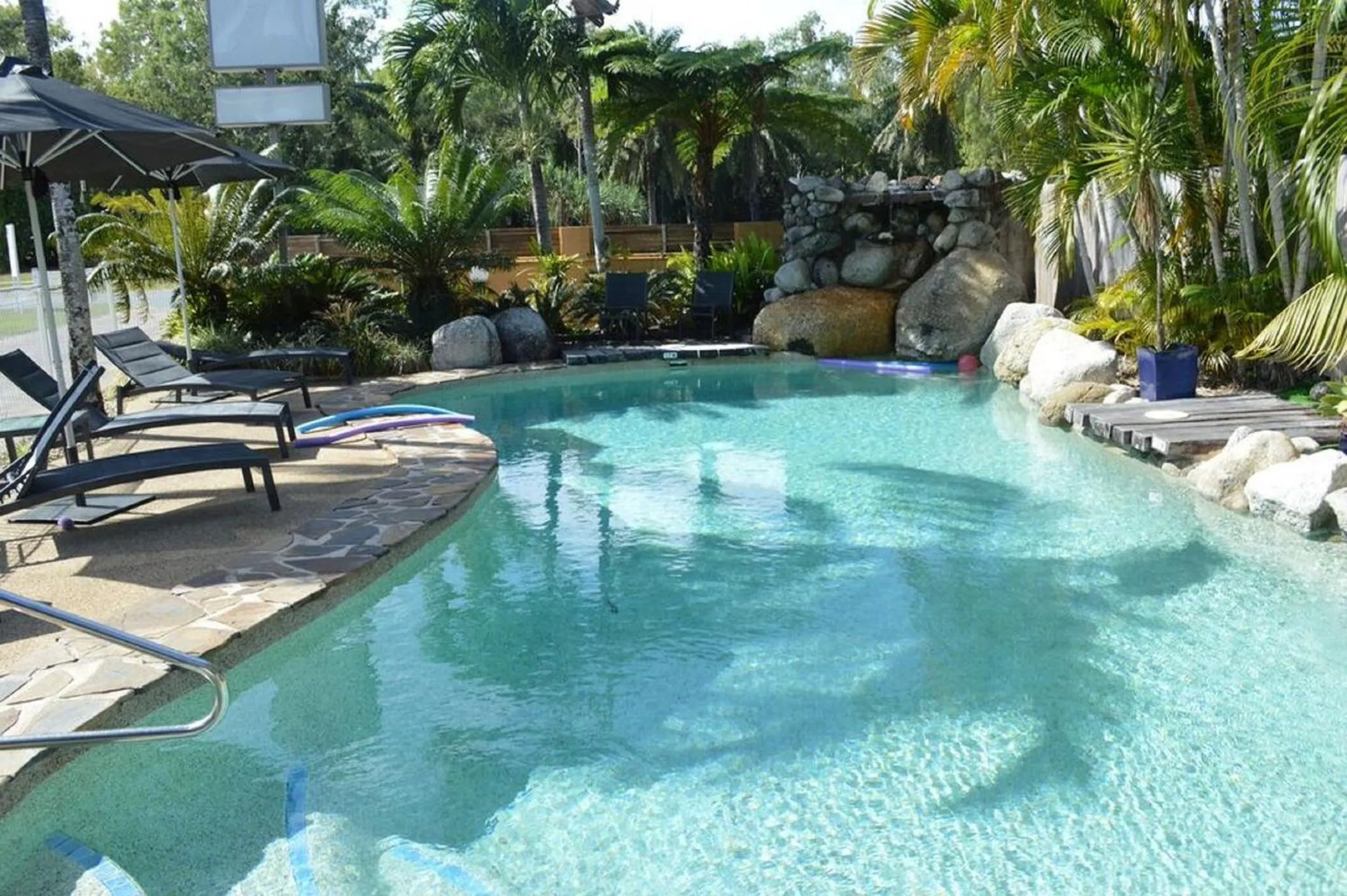 On site in Lazy Lizard Motor Inn