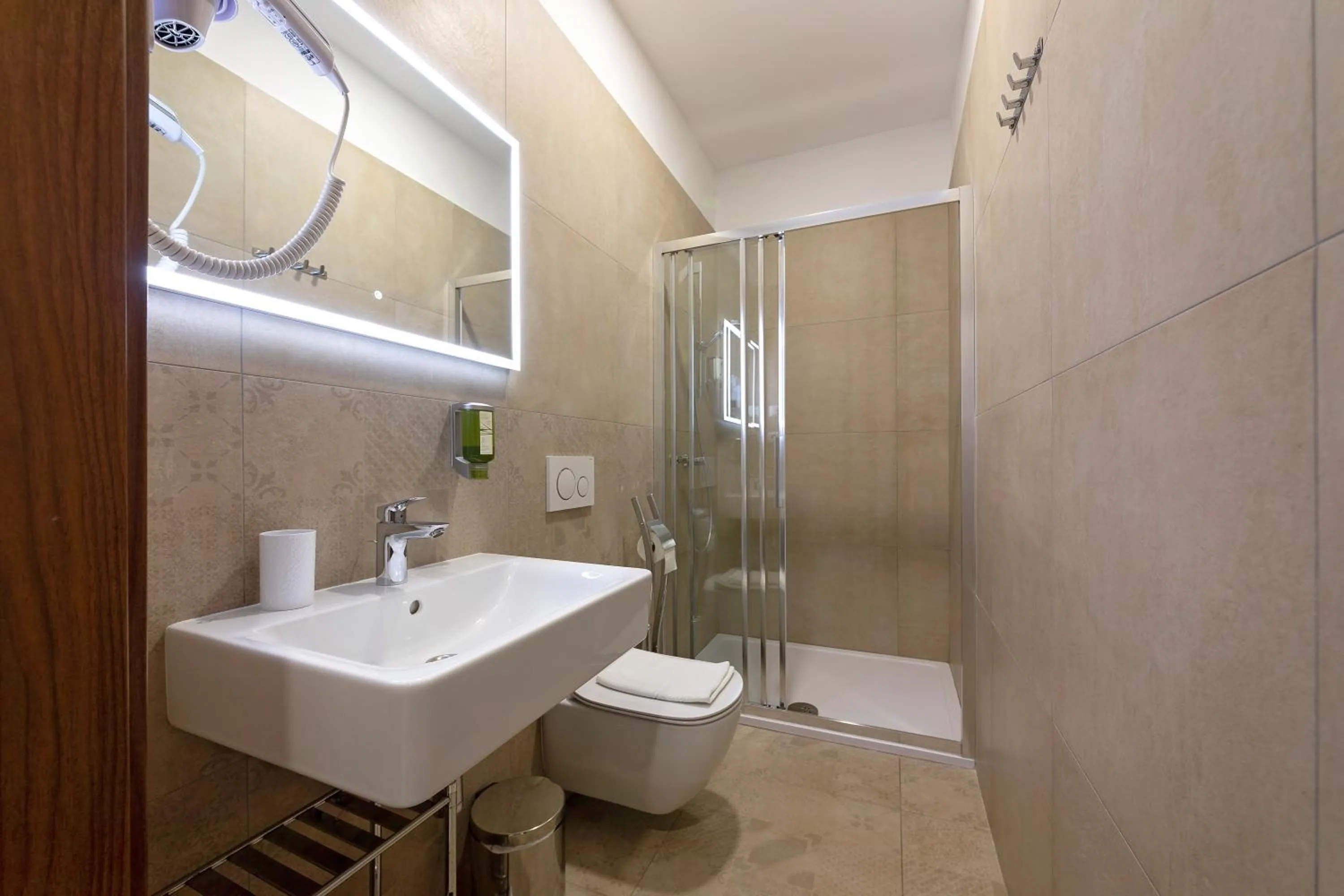 Shower in San Martino Rooms