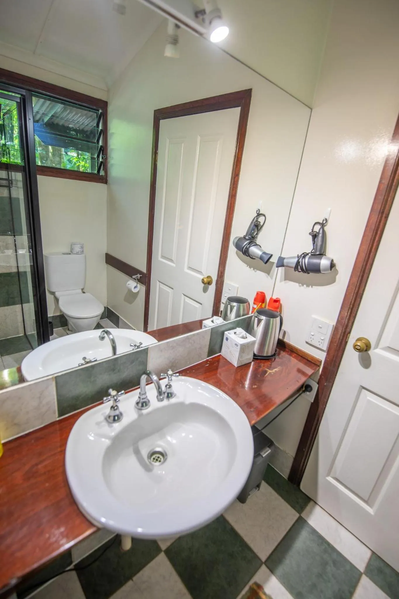 Bathroom in Heritage Lodge - in the Daintree