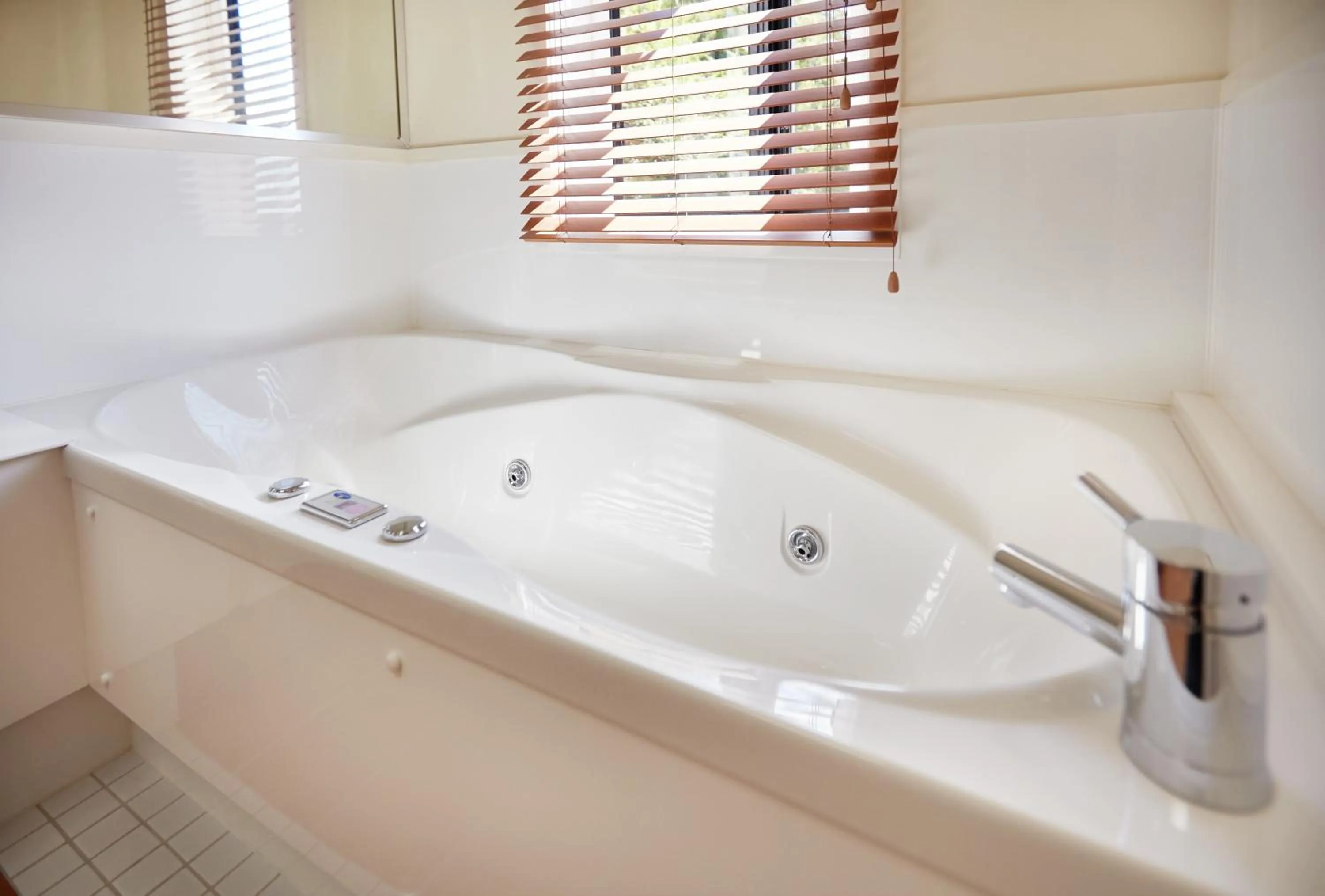 Bathroom in Pioneer Waterfront Apartments