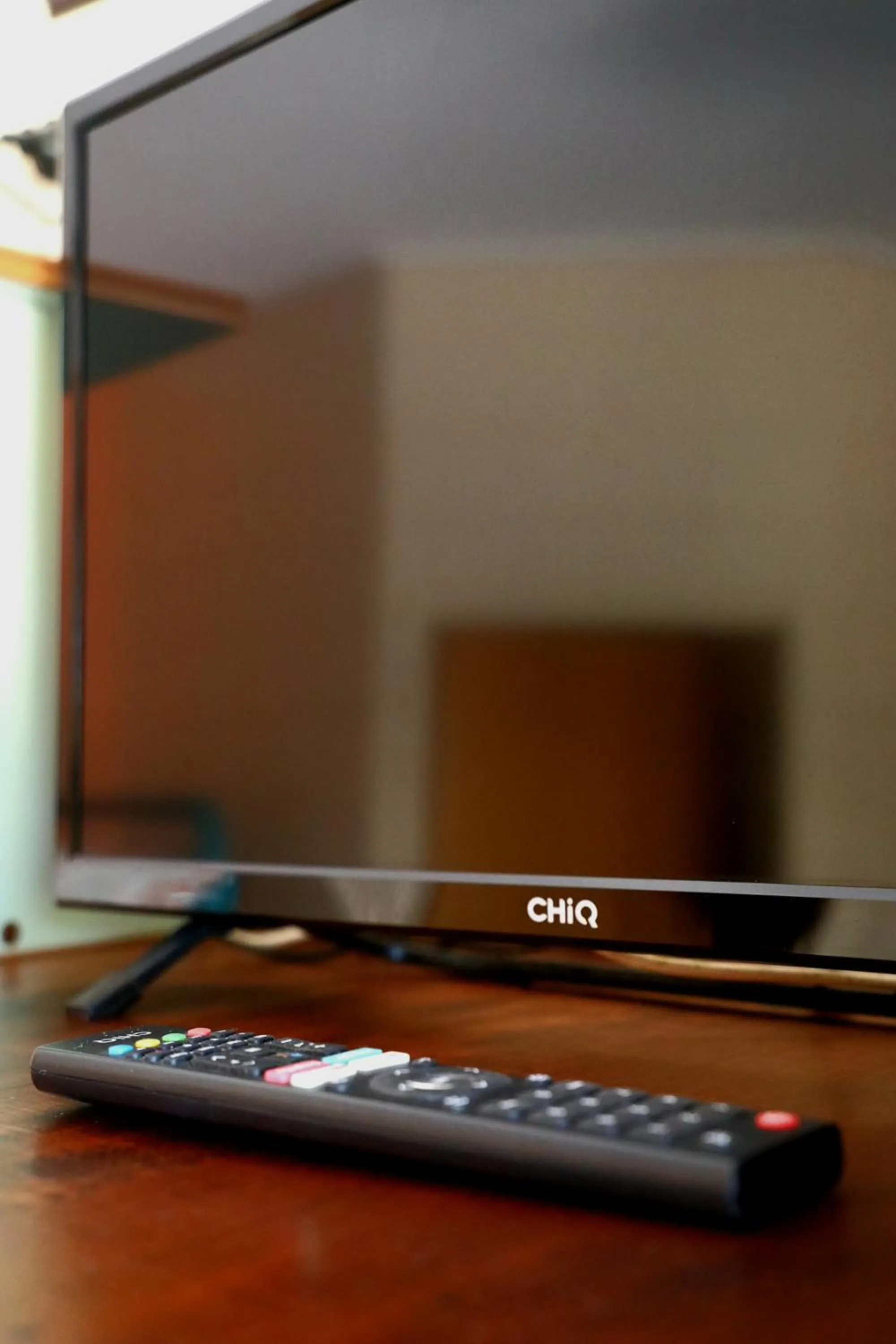 TV and multimedia in Curtain Fig Motel