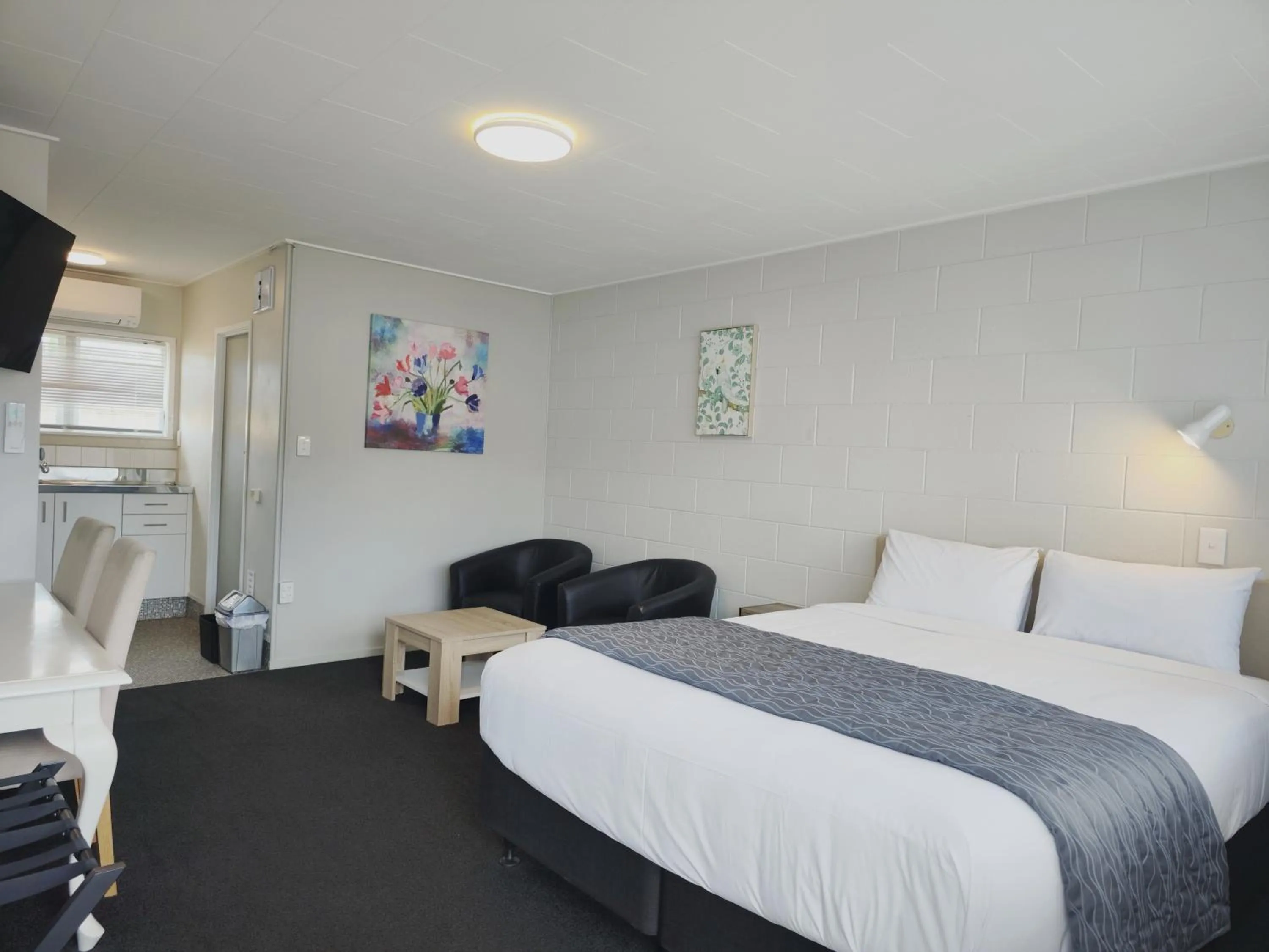 Bed in Continental Motel