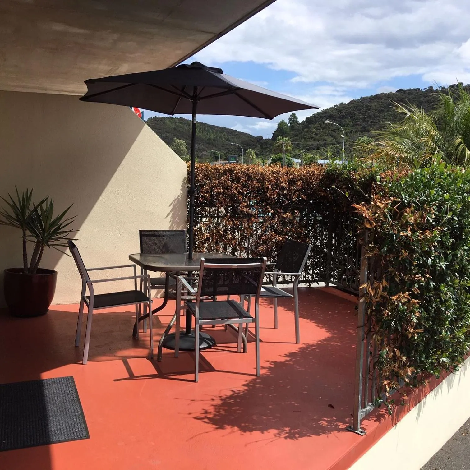 Patio in Bay of Islands Gateway Motel & Apartments