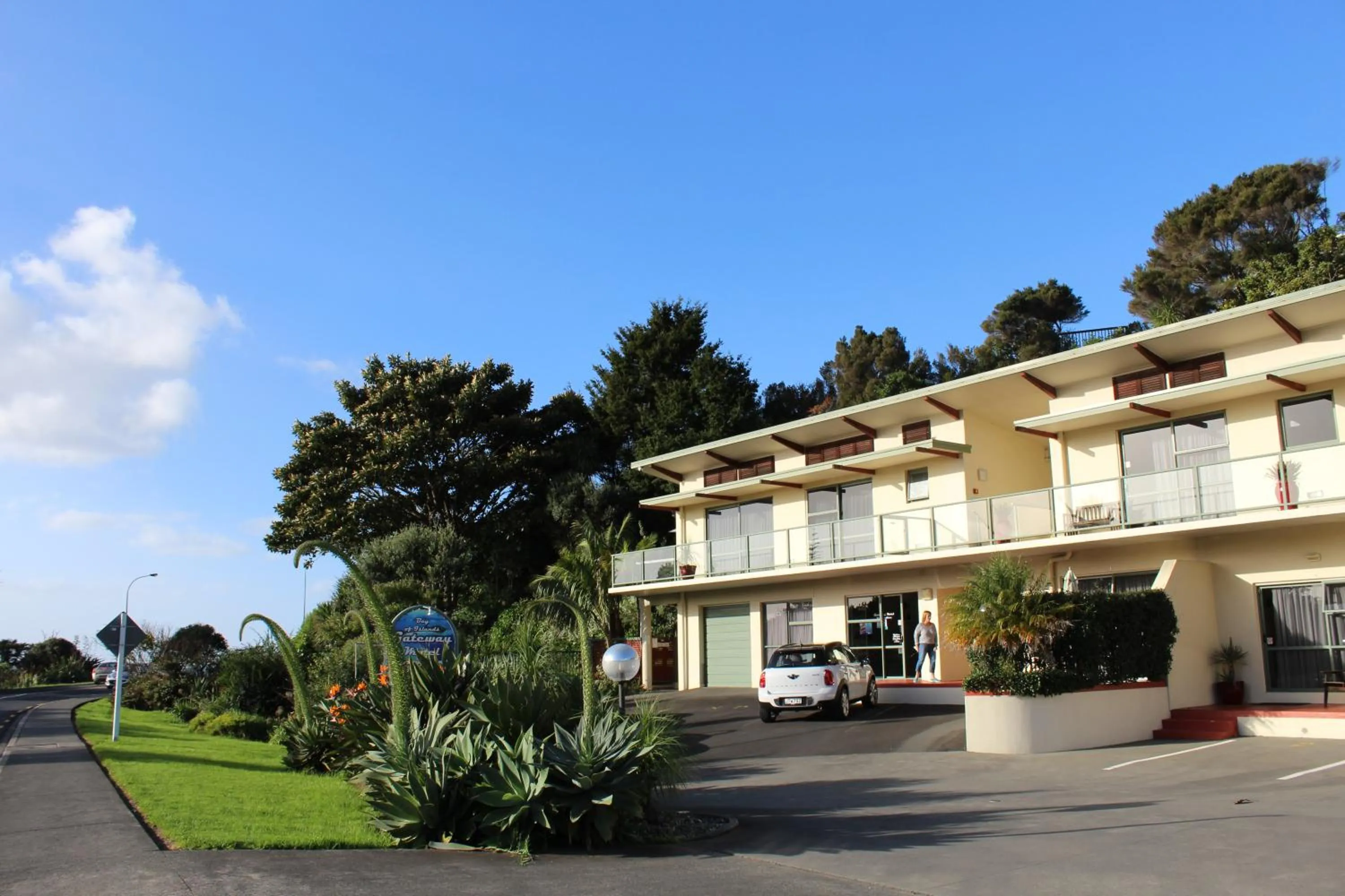 Property building in Bay of Islands Gateway Motel & Apartments