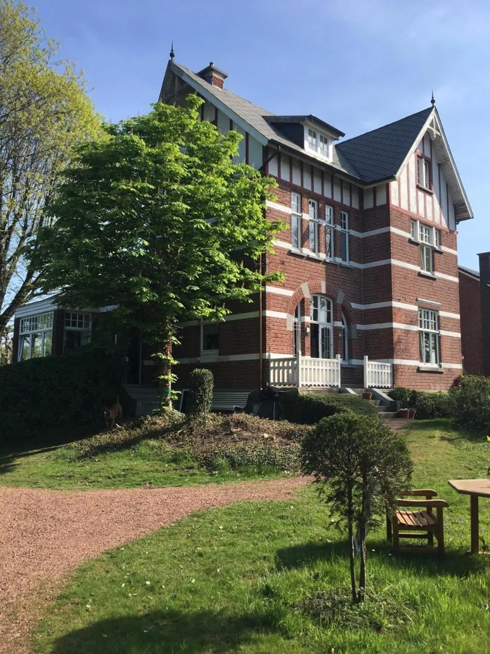 Property building in Maison Stout