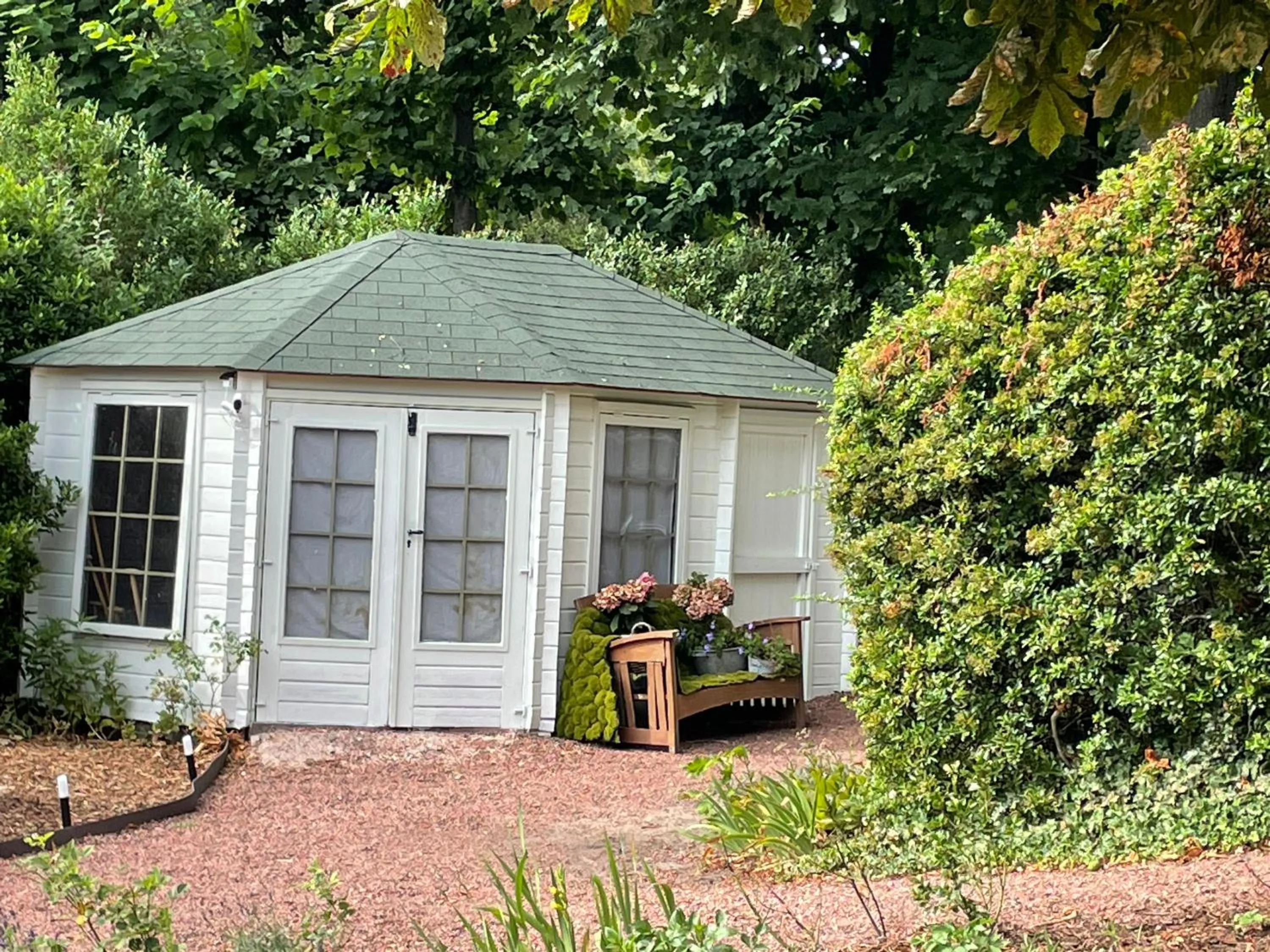 Property building in Maison Stout