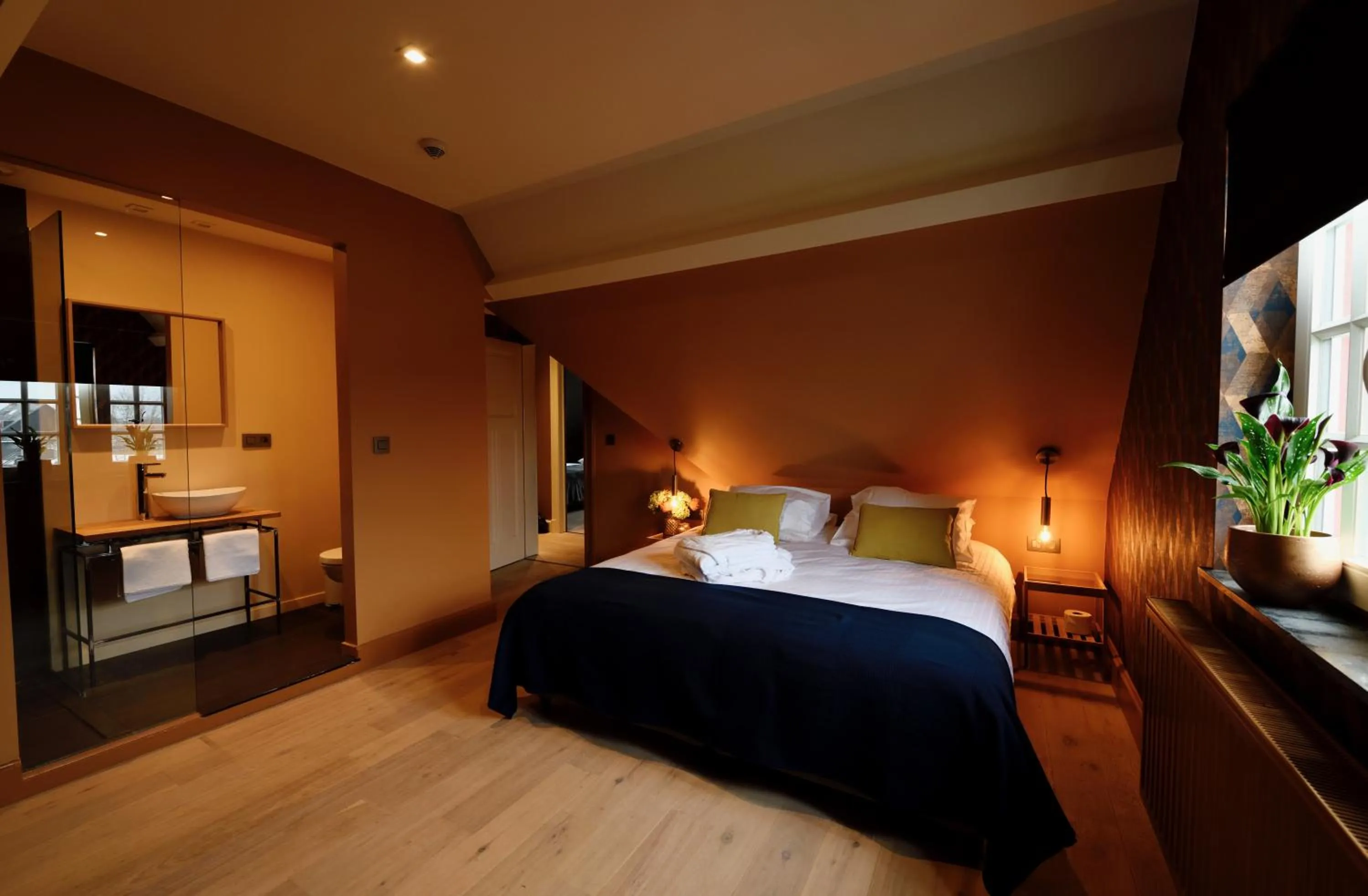 Photo of the whole room in Maison Stout