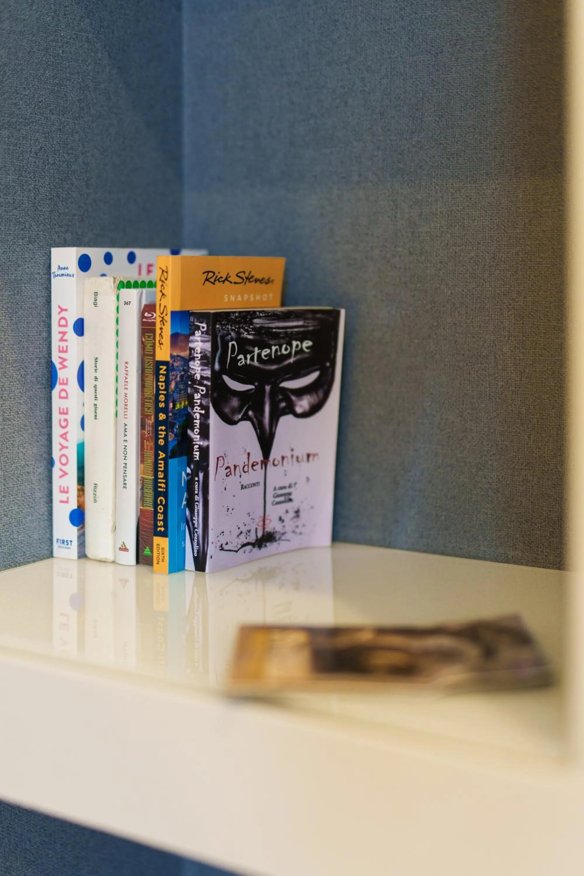 Decorative detail in It's Room Naples