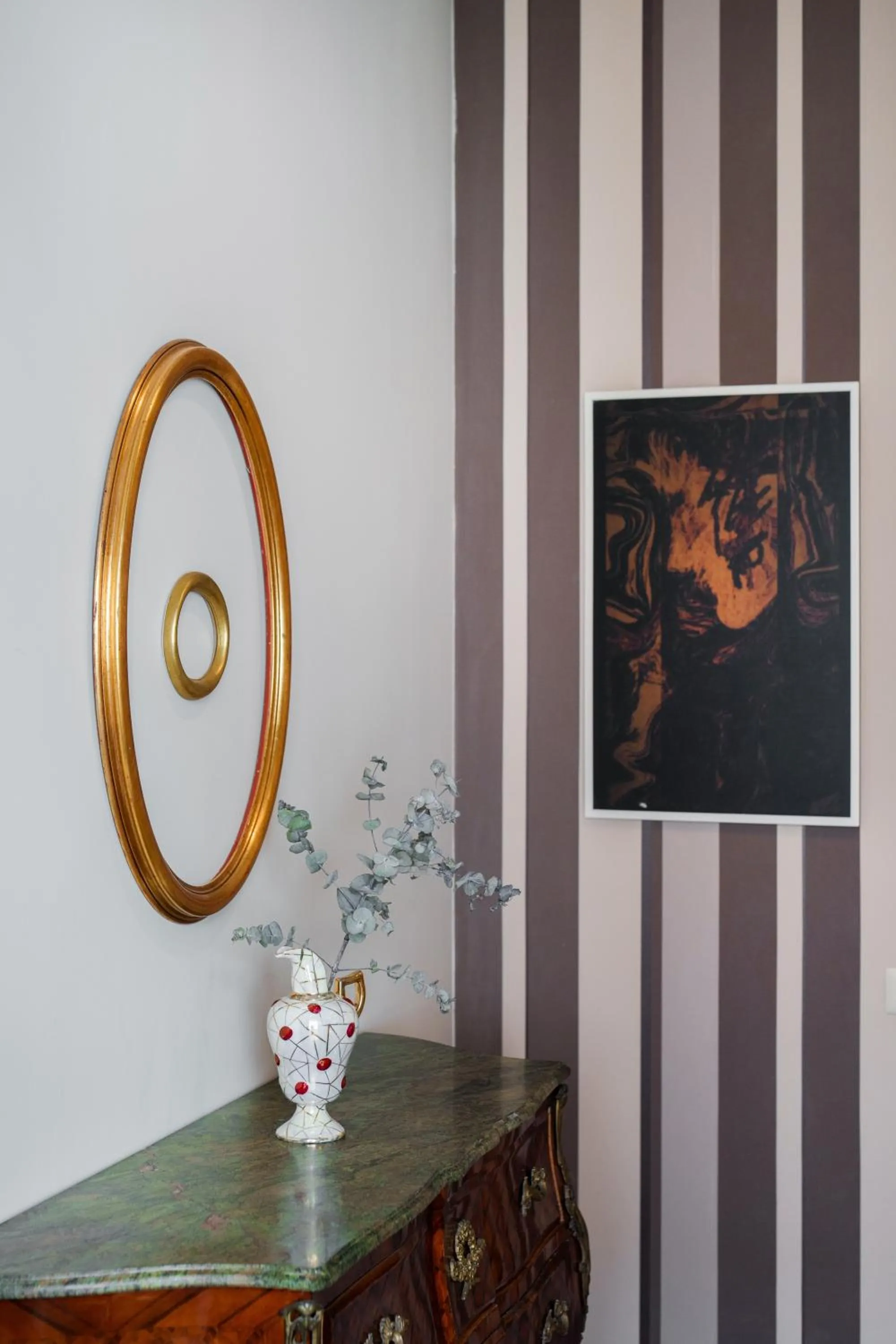 Decorative detail in It's Room Naples