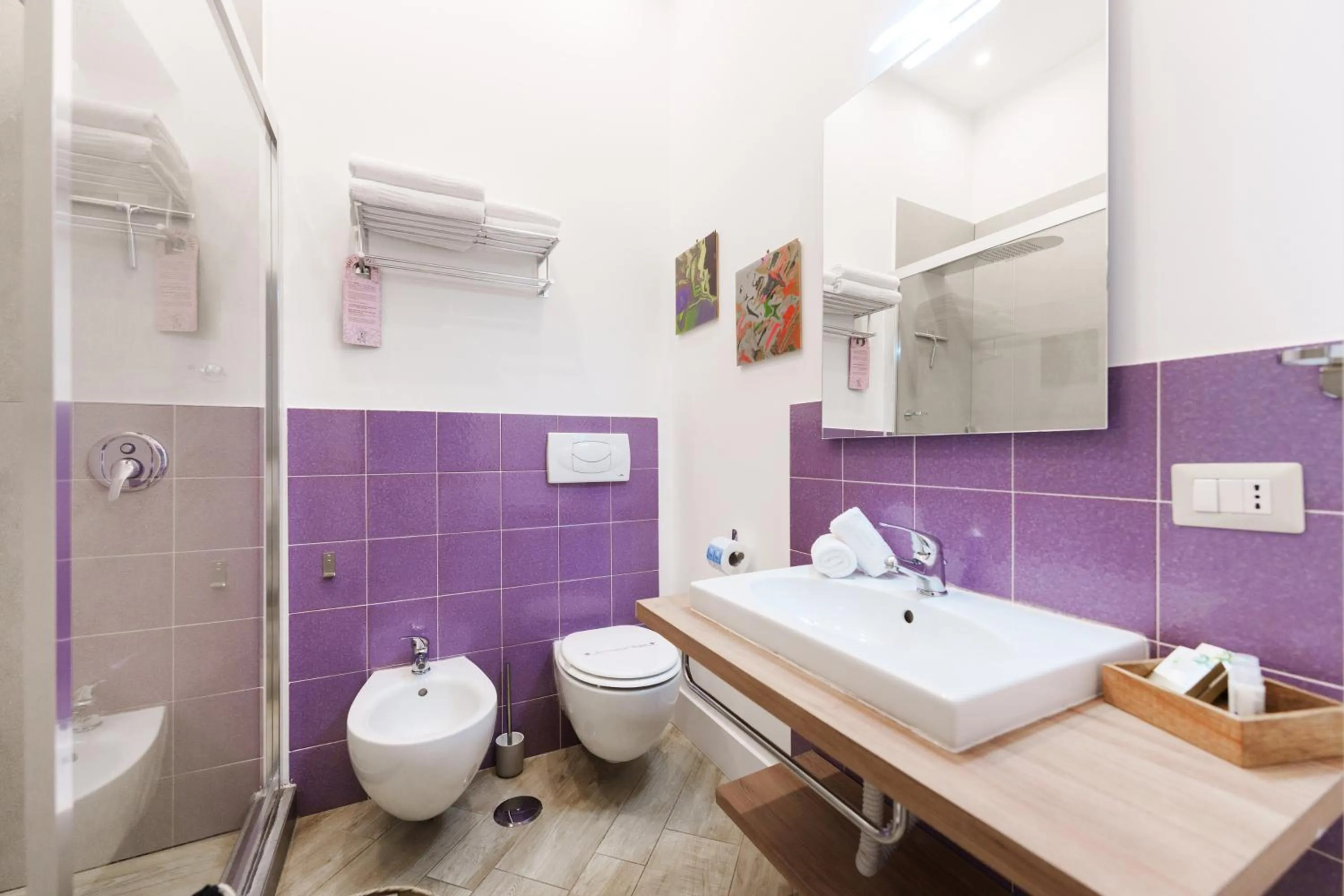 Bathroom in It's Room Naples