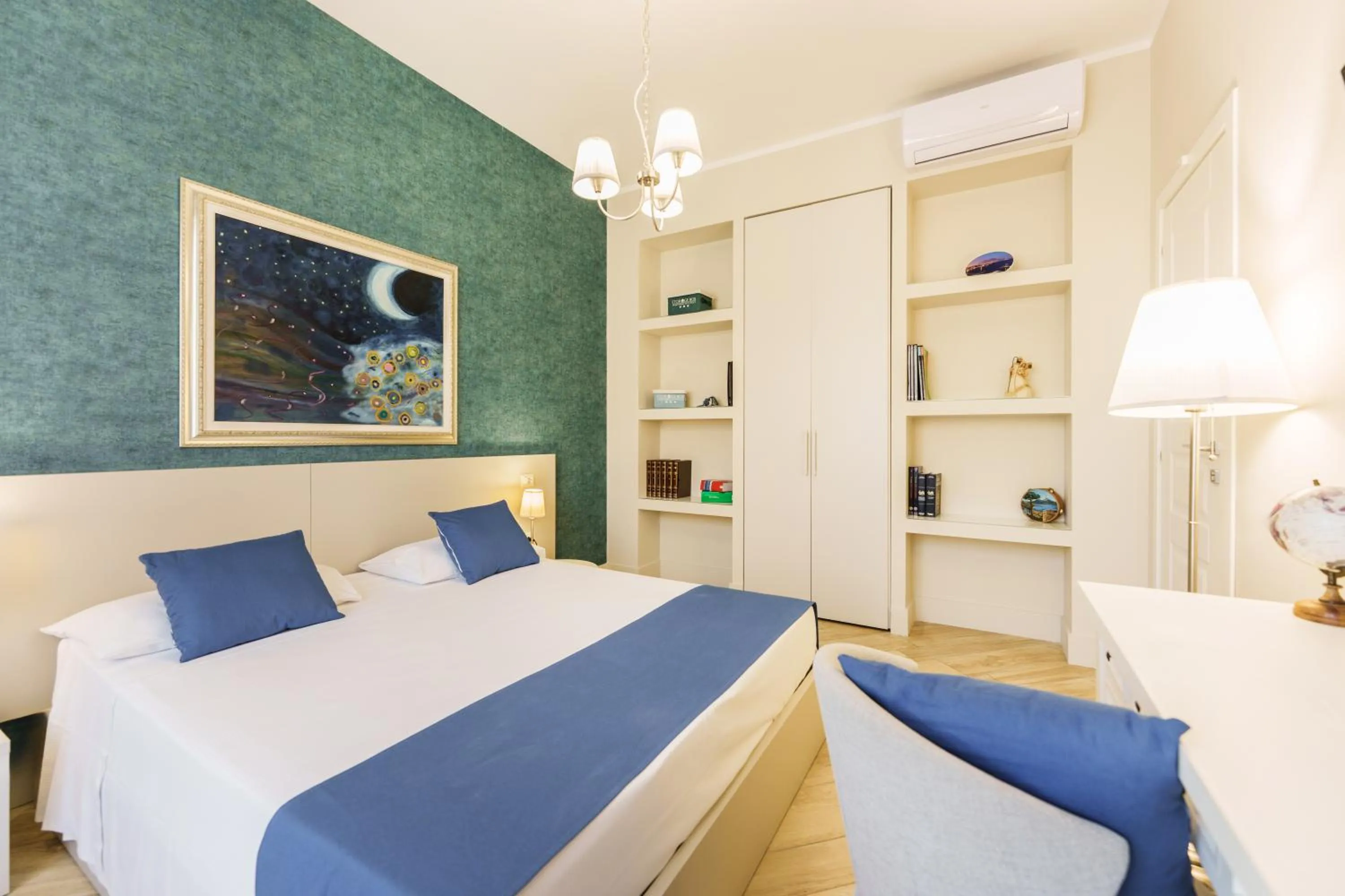 Bed in It's Room Naples