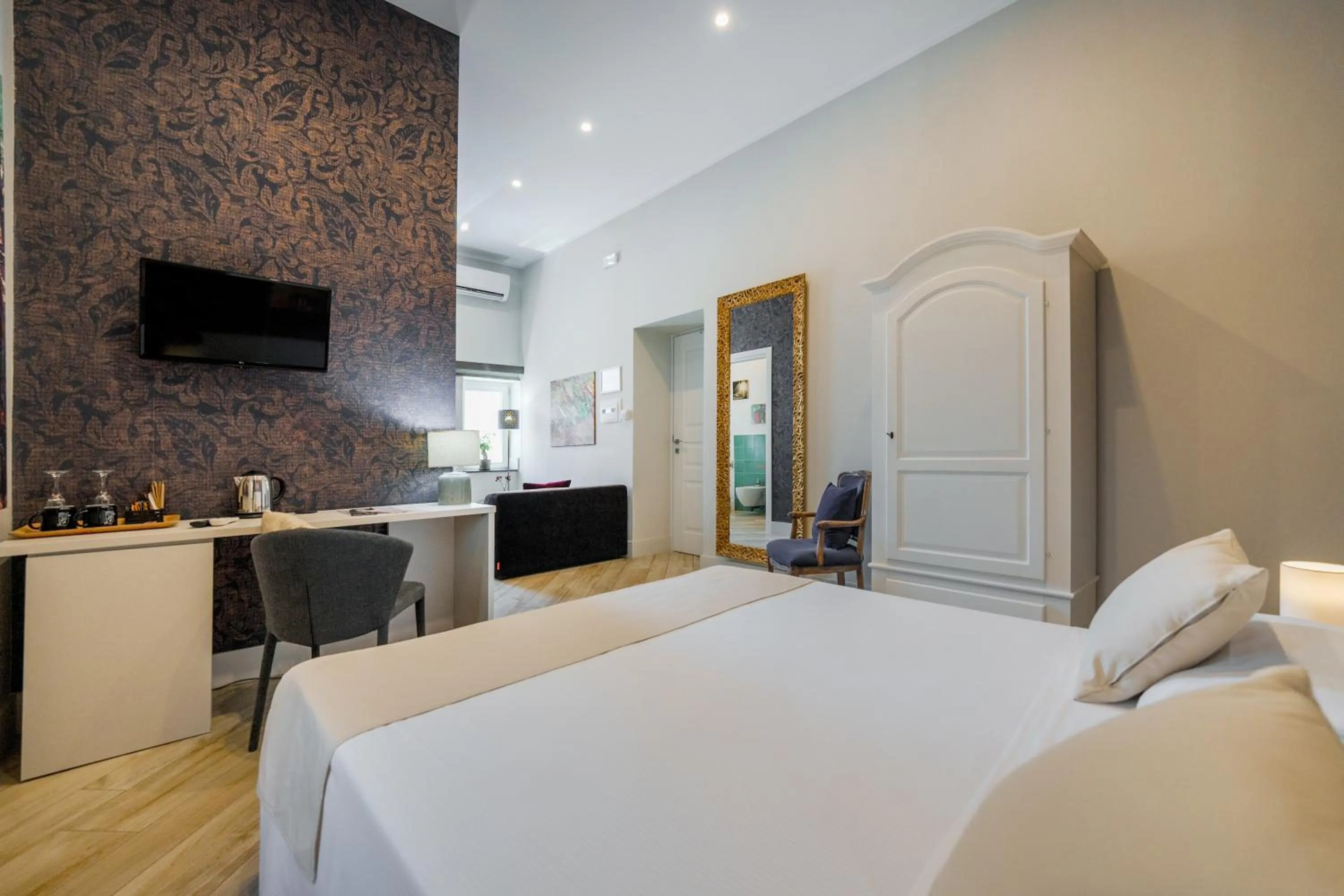 Bed in It's Room Naples