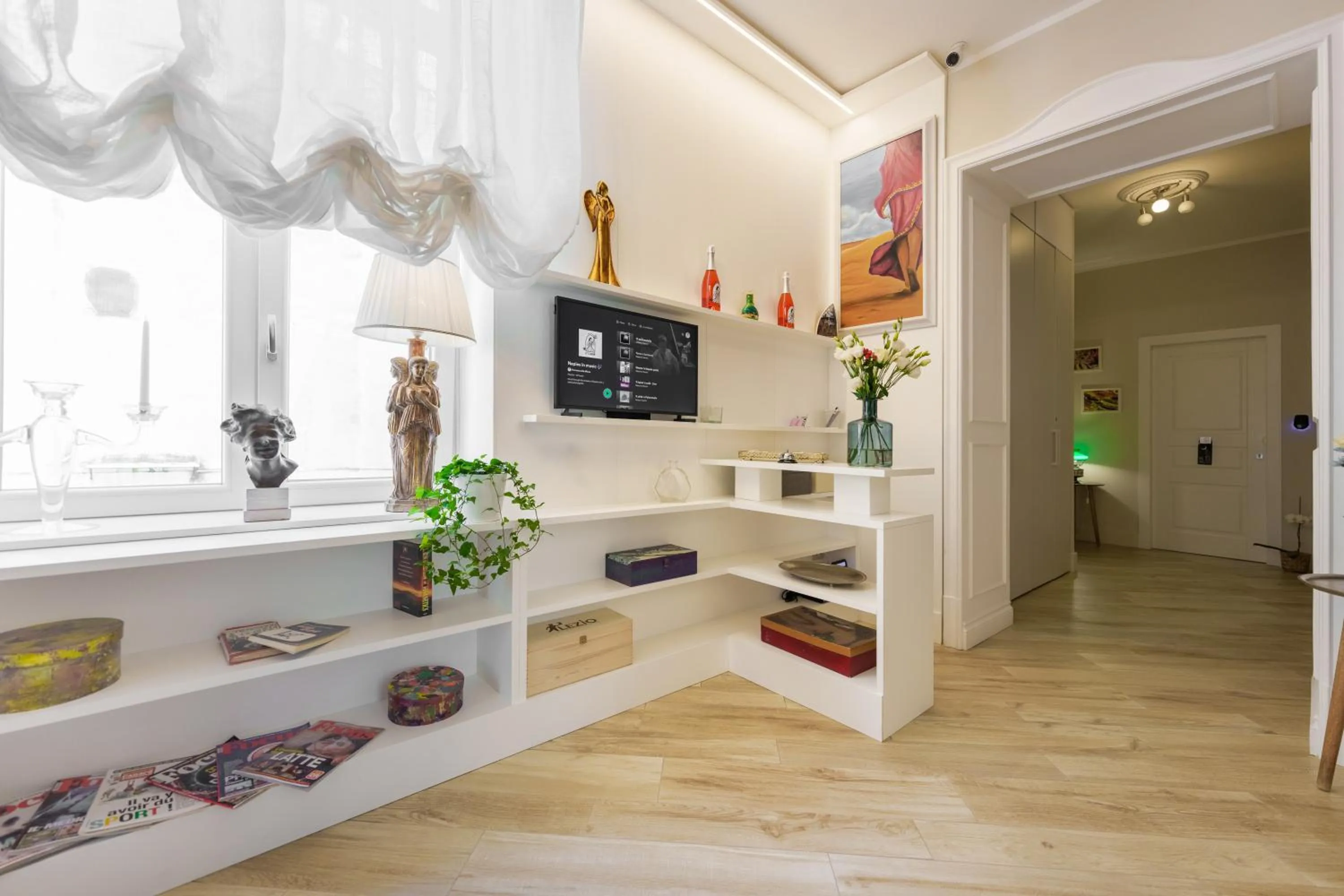 Library in It's Room Naples