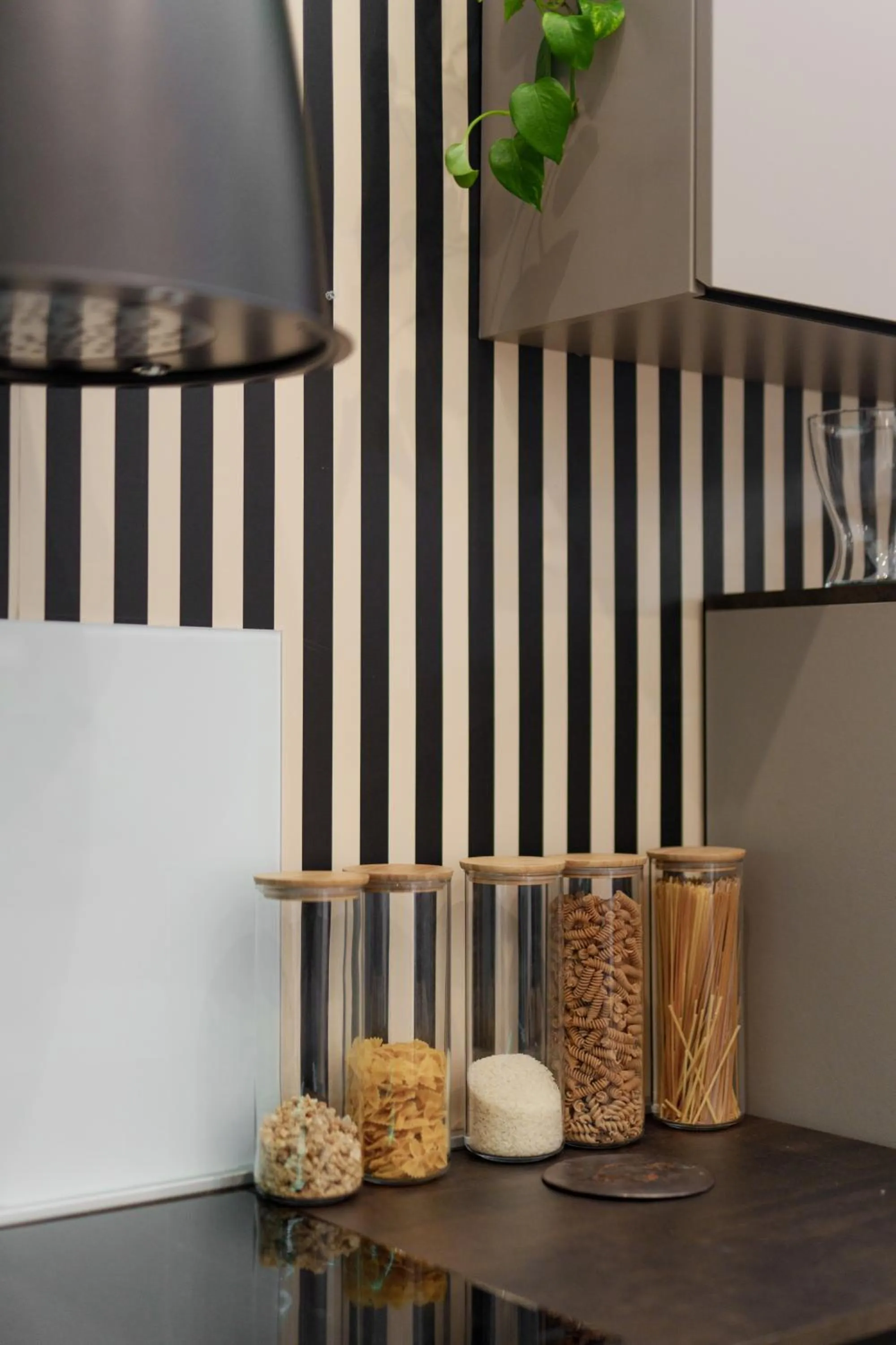 Kitchen or kitchenette in It's Room Naples