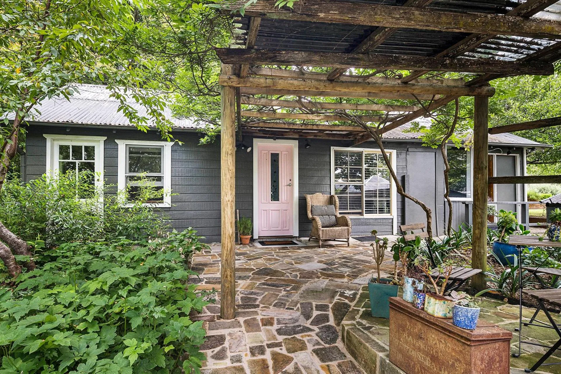 Property building in The Bundanoon Guest House