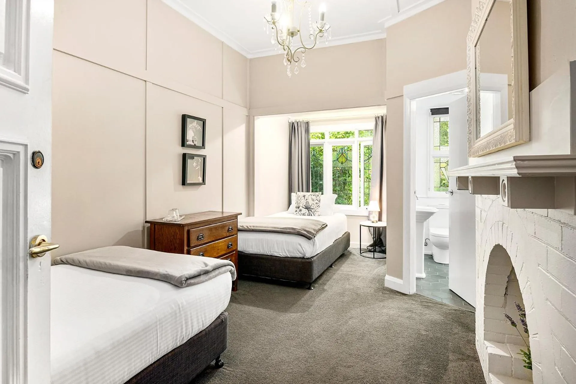 Bedroom, Bed in The Bundanoon Guest House