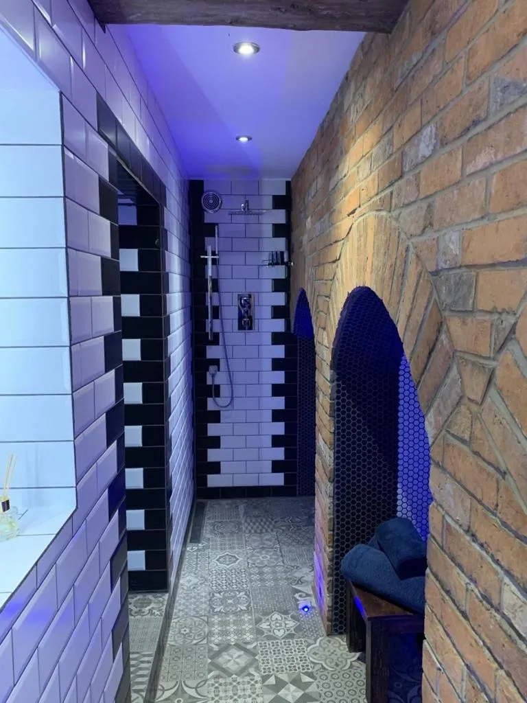 Bathroom in the kingsbury 7even 8ight