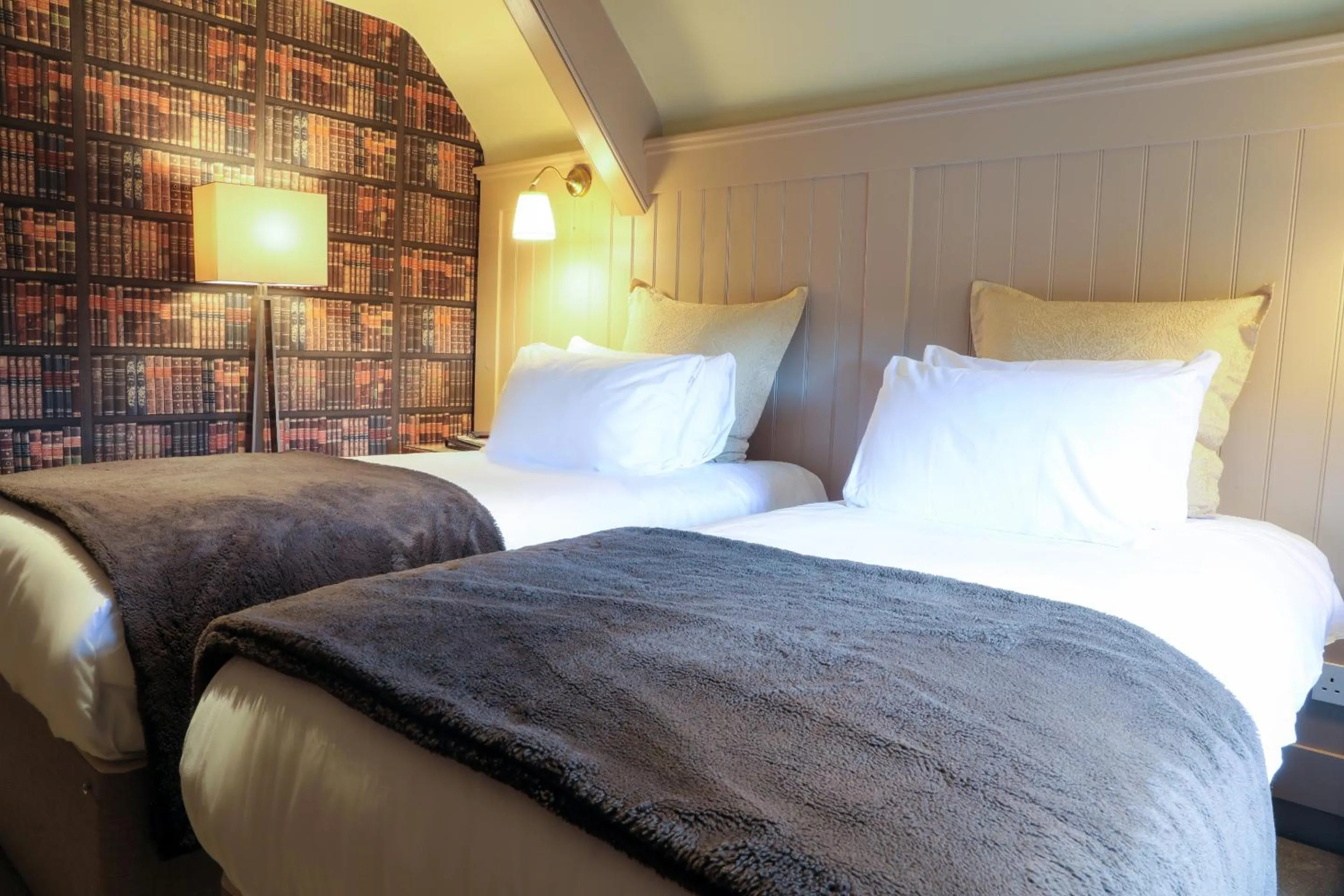 Bedroom, Bed in the kingsbury 7even 8ight