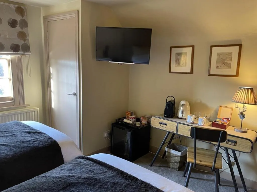 Bedroom, Bed in the kingsbury 7even 8ight