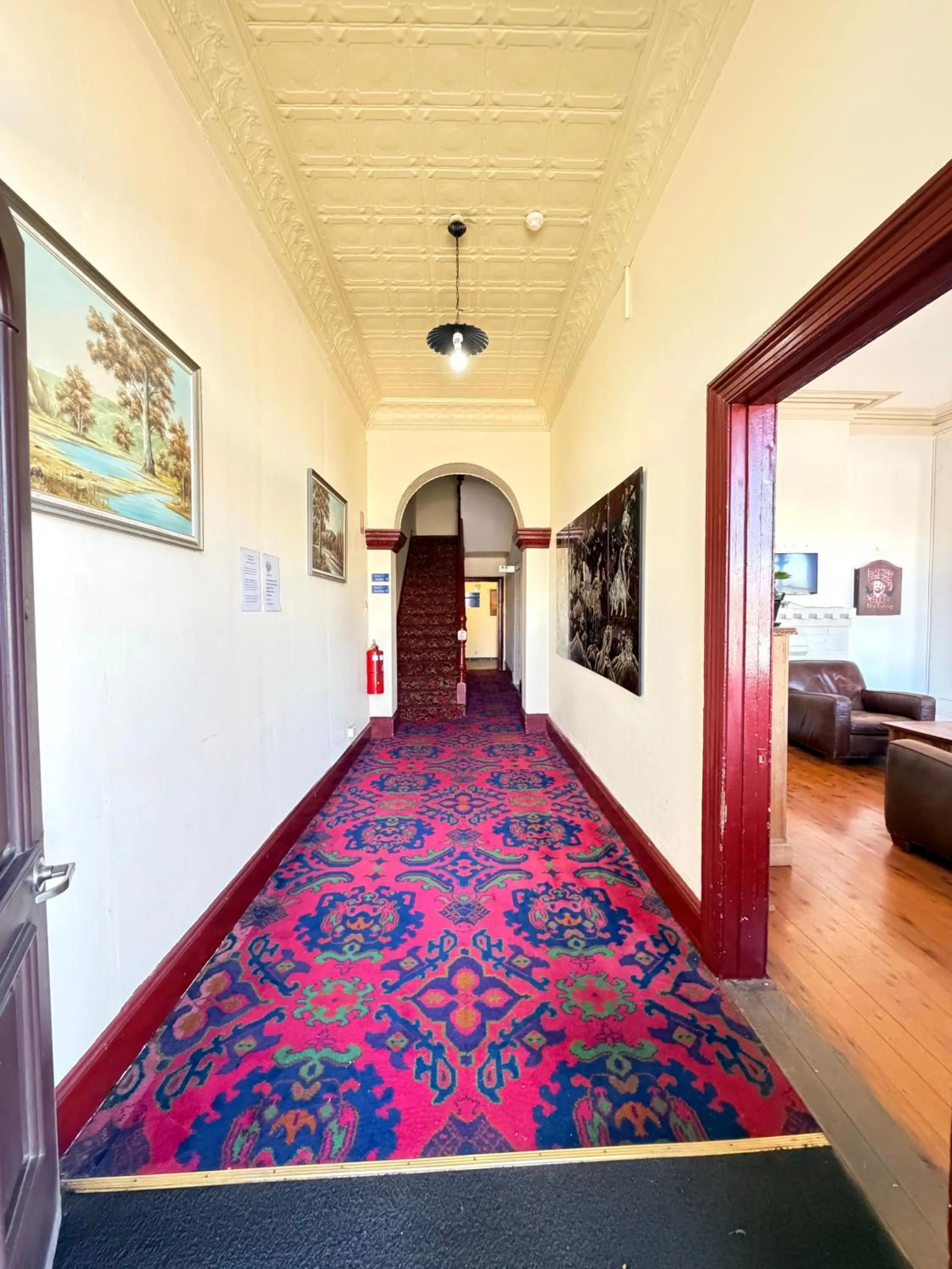 Bed in Alpine Heritage Motel