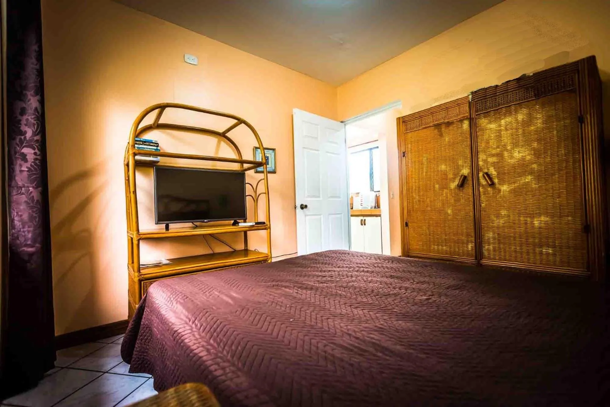 Bedroom, Bed in La Dolce Vita