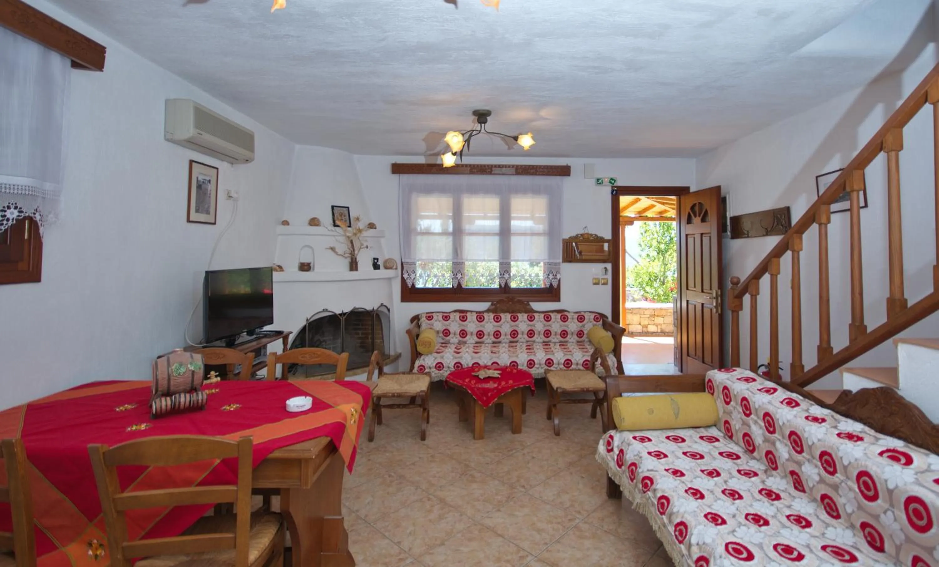 Kitchen or kitchenette, Bed in Pelagos Villas