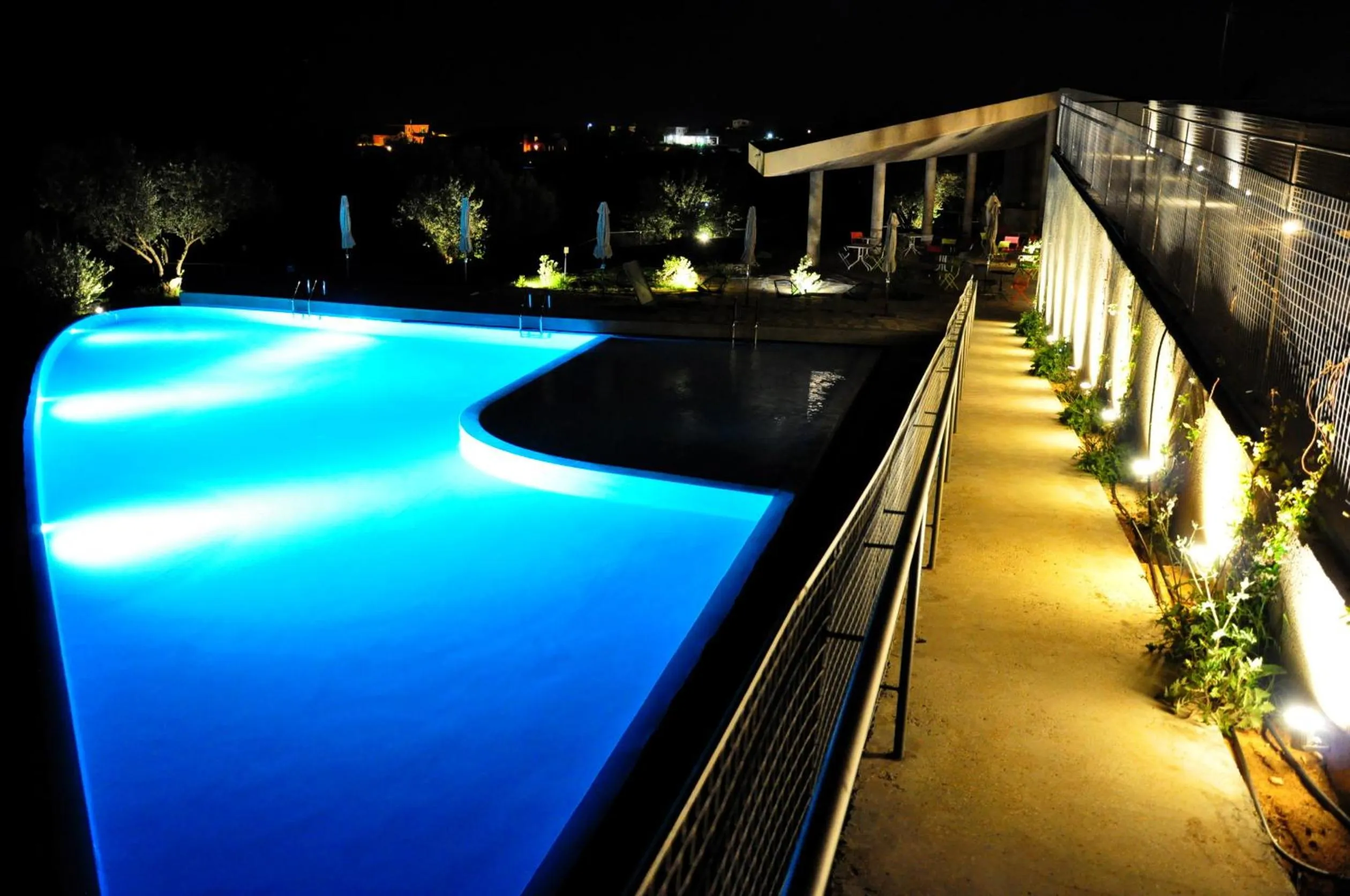 Swimming pool in Leivatho Hotel