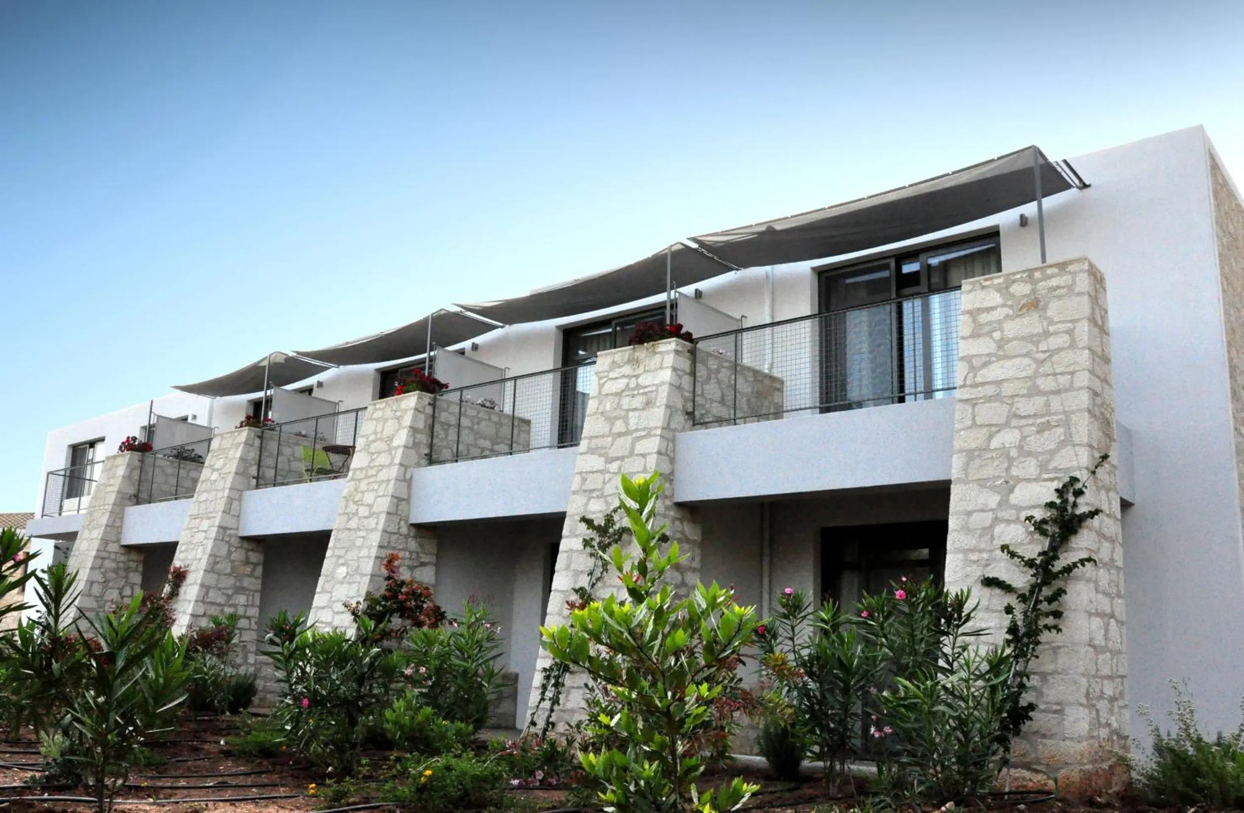 Facade/entrance in Leivatho Hotel