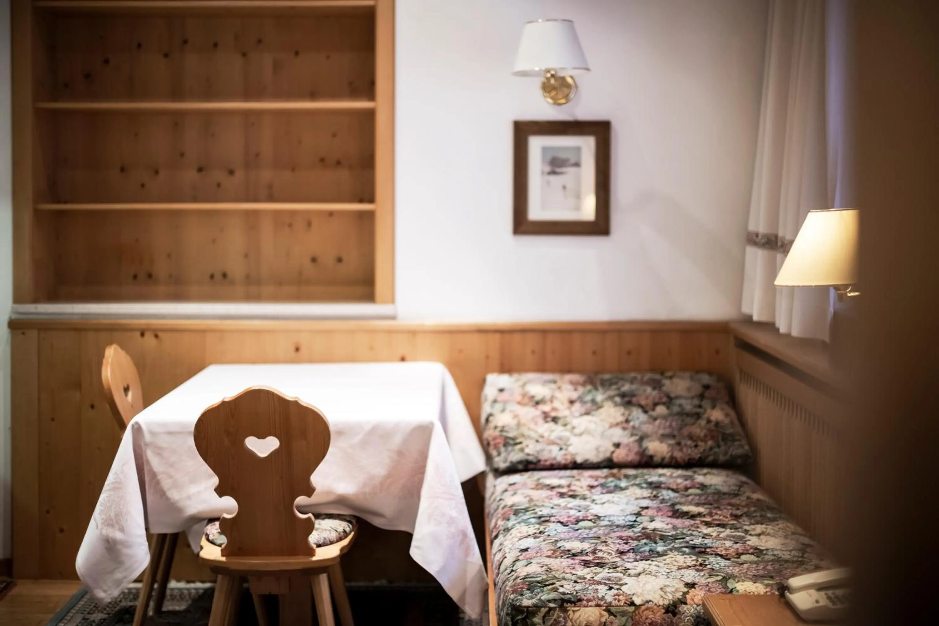 Photo of the whole room, Bed in Residence Villa Stella