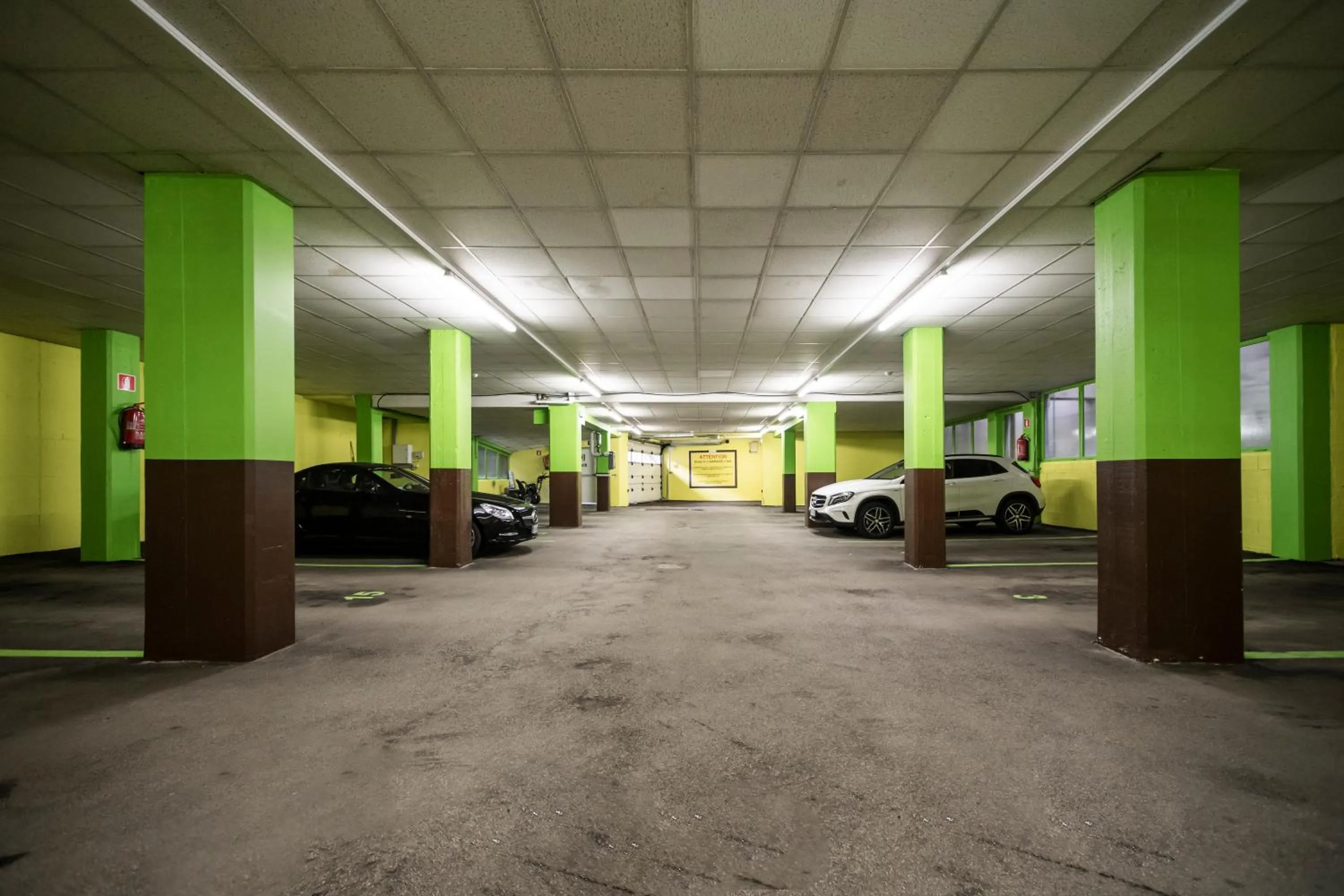 Parking in Residence Villa Stella