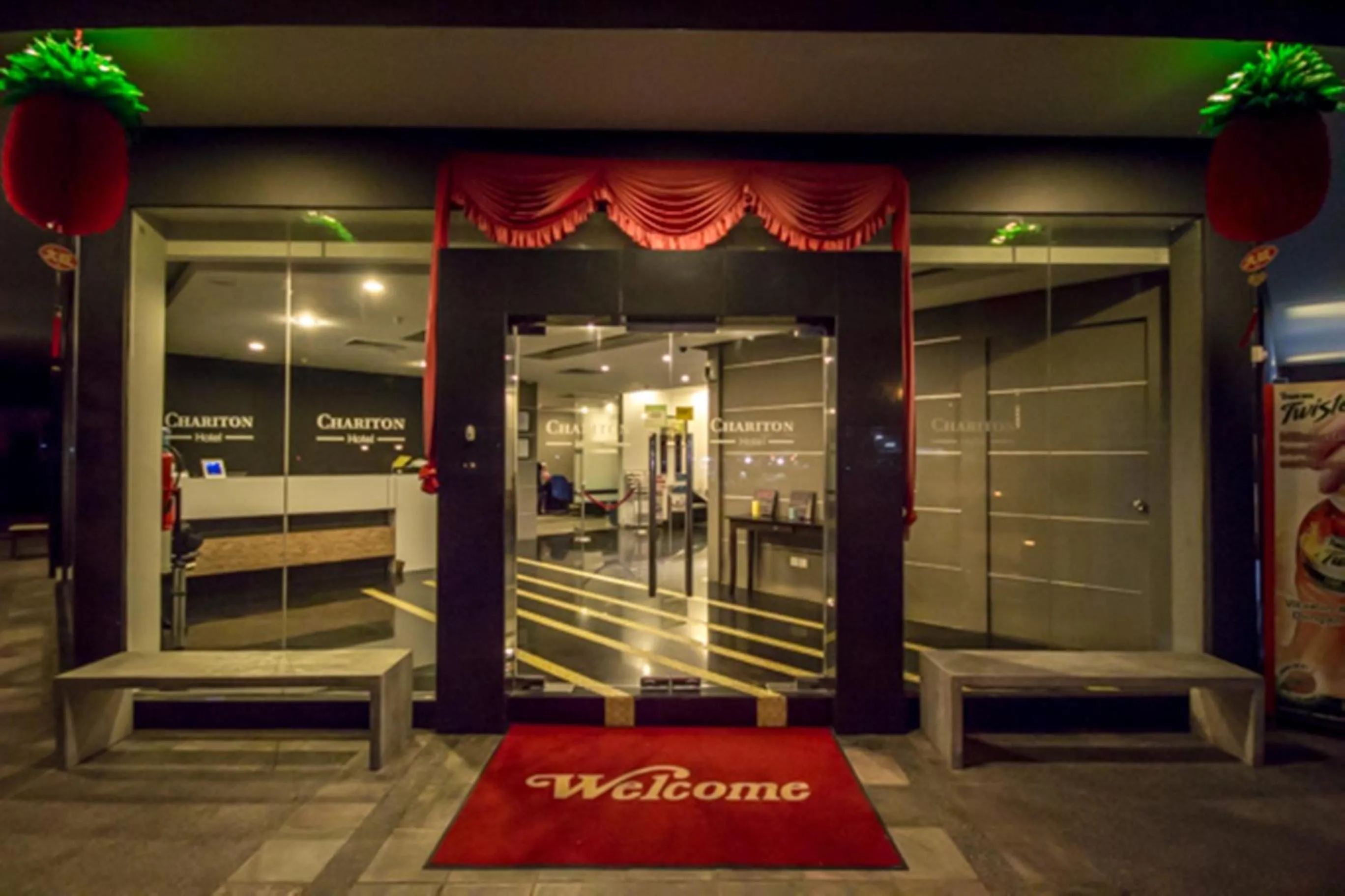 Facade/entrance in Chariton Hotel Butterworth