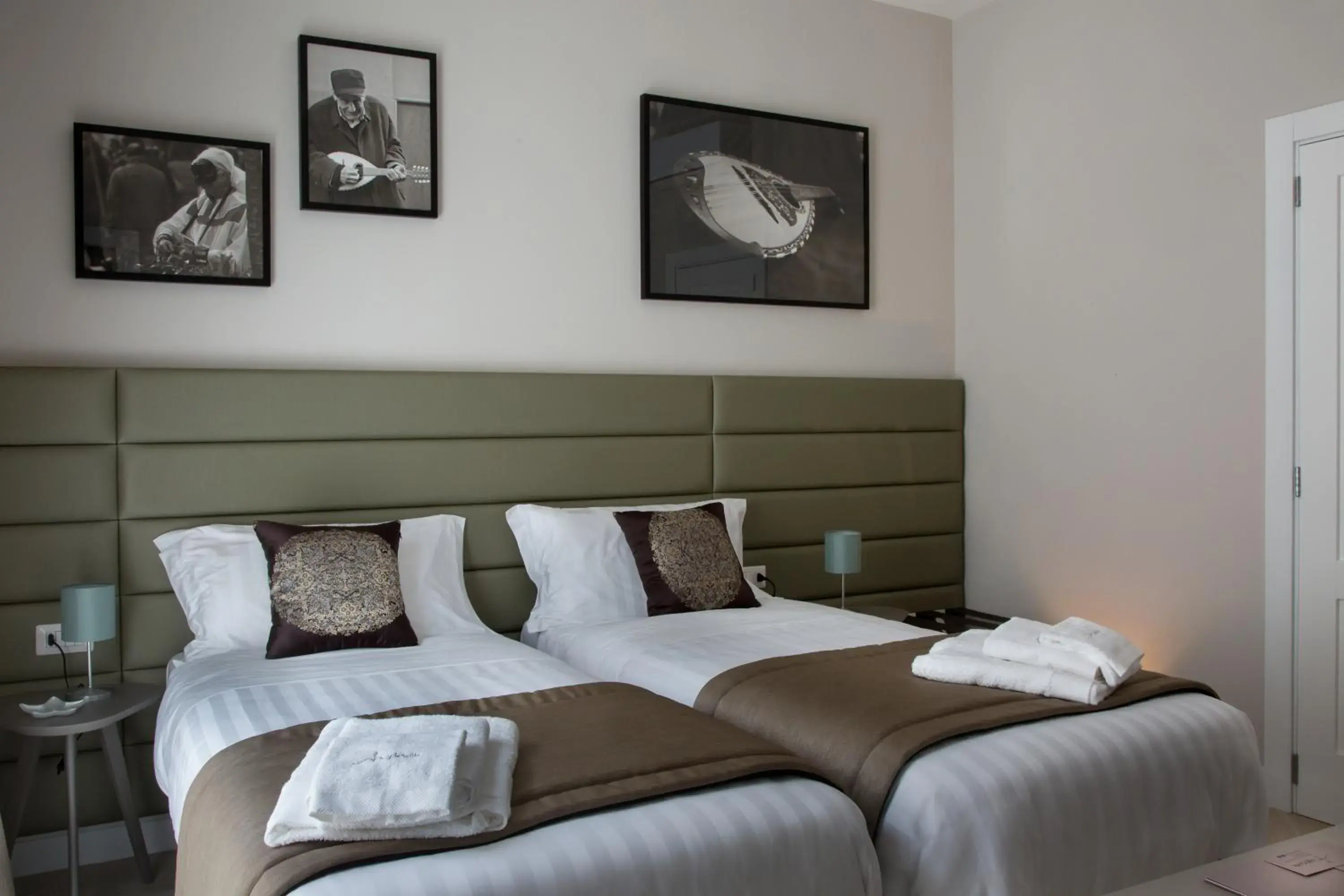 Twin Room - single occupancy in Naplesuite Twin Room - single occupancy in Naplesuite