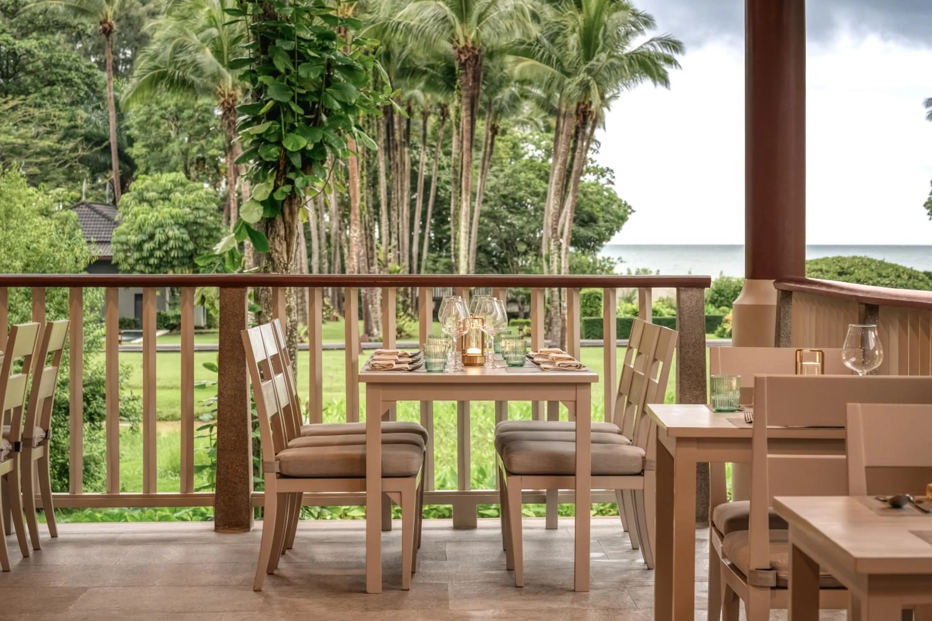 Restaurant/places to eat in Dusit Thani Krabi Beach Resort