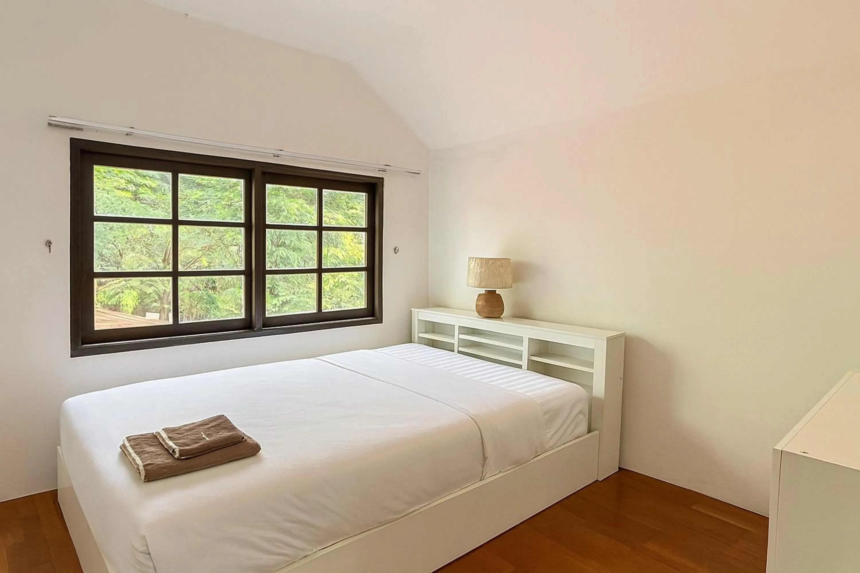 Photo of the whole room, Bed in Seven Senses Guesthouse