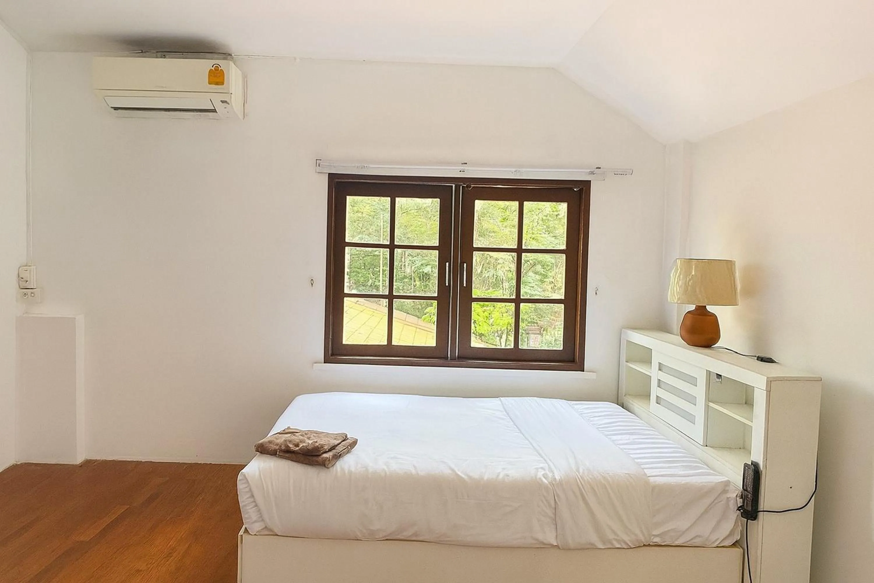 Photo of the whole room, Bed in Seven Senses Guesthouse