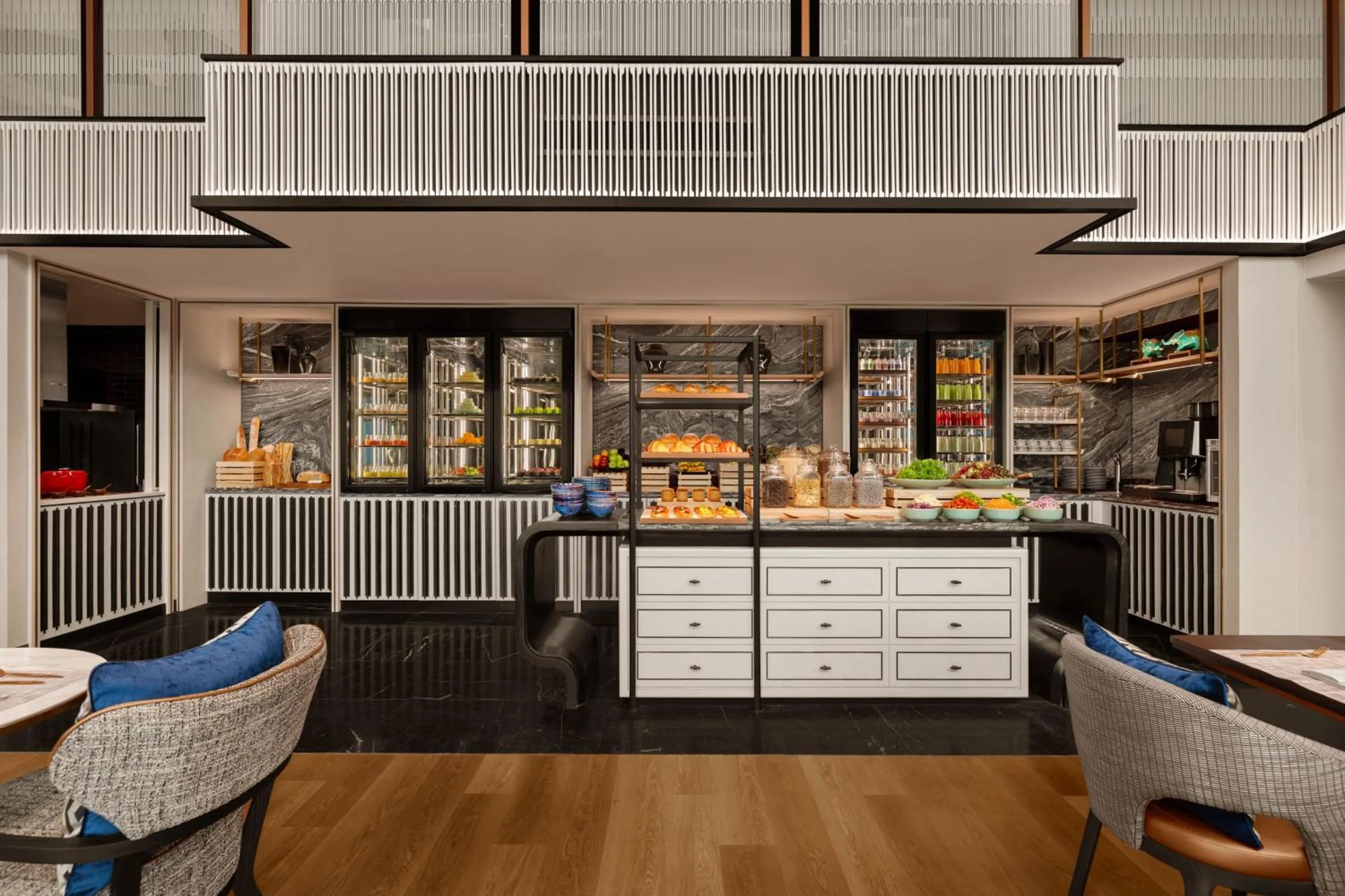 Lounge or bar in Chiang Mai Marriott Hotel