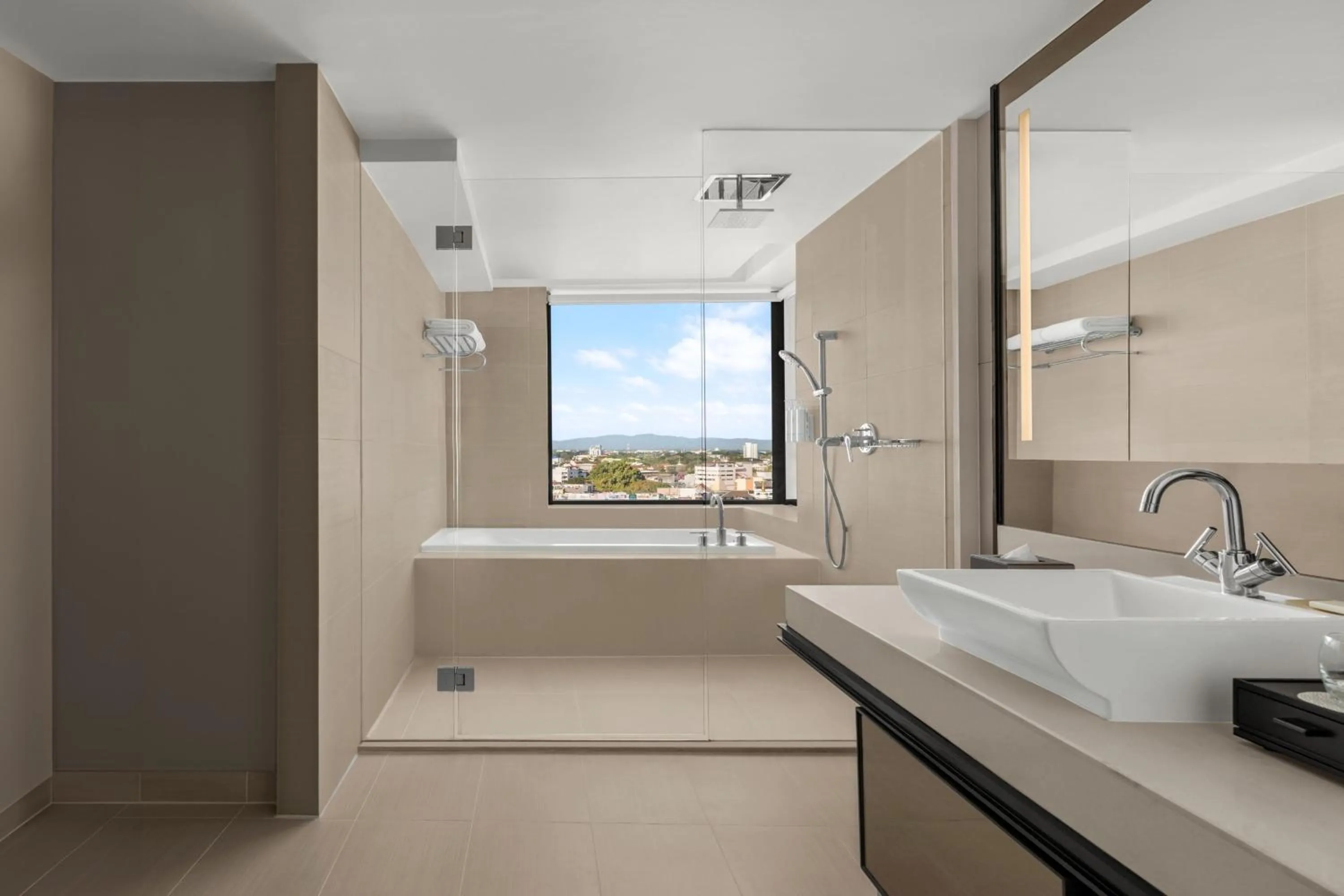 Bathroom in Chiang Mai Marriott Hotel