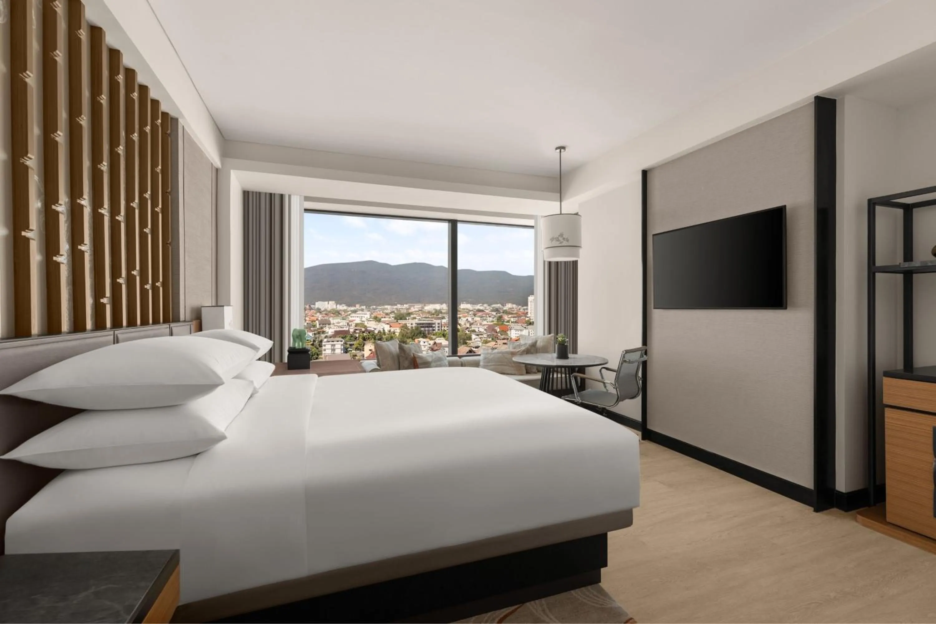 Photo of the whole room, Bed in Chiang Mai Marriott Hotel