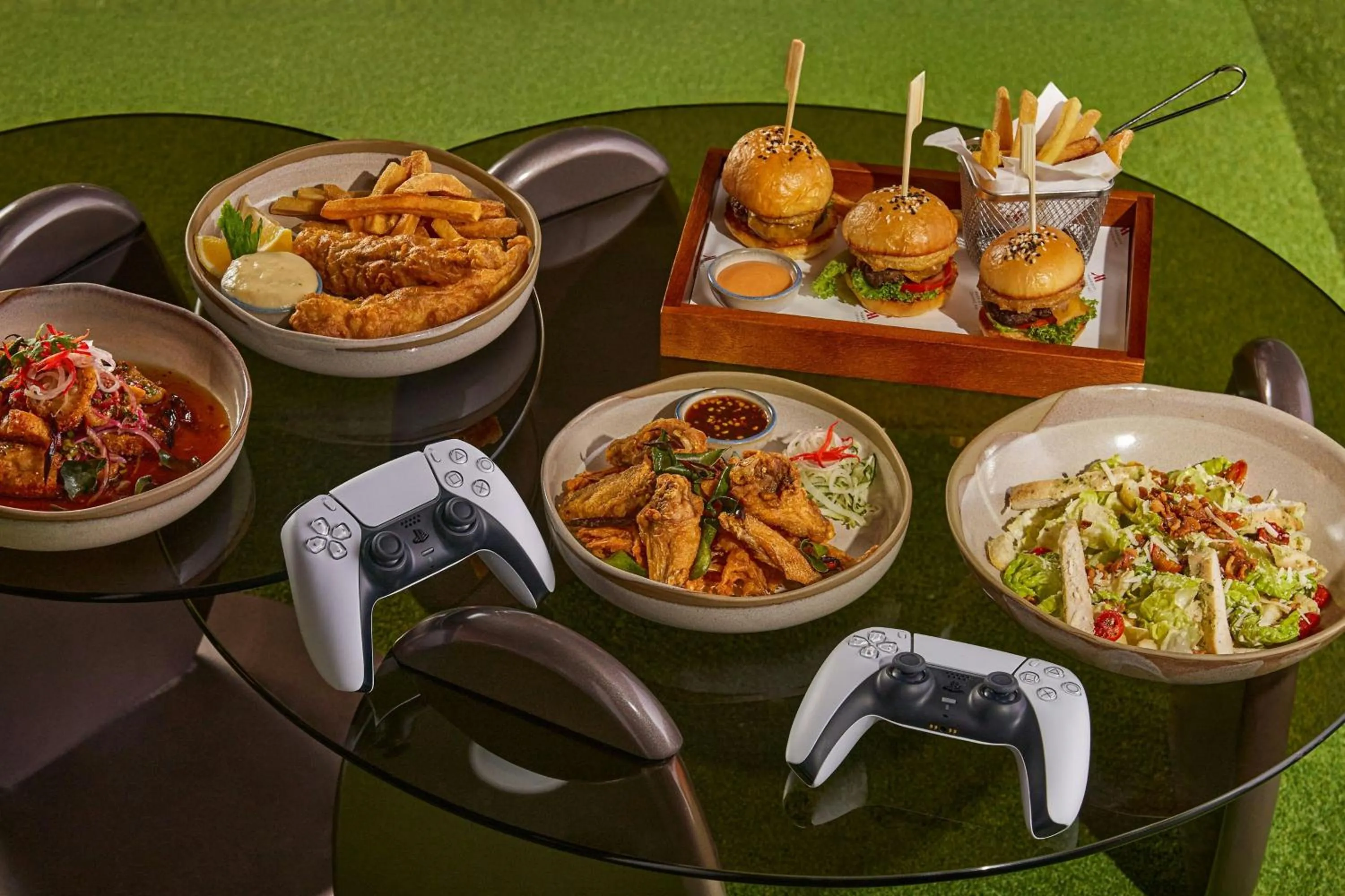 Lounge or bar in Chiang Mai Marriott Hotel