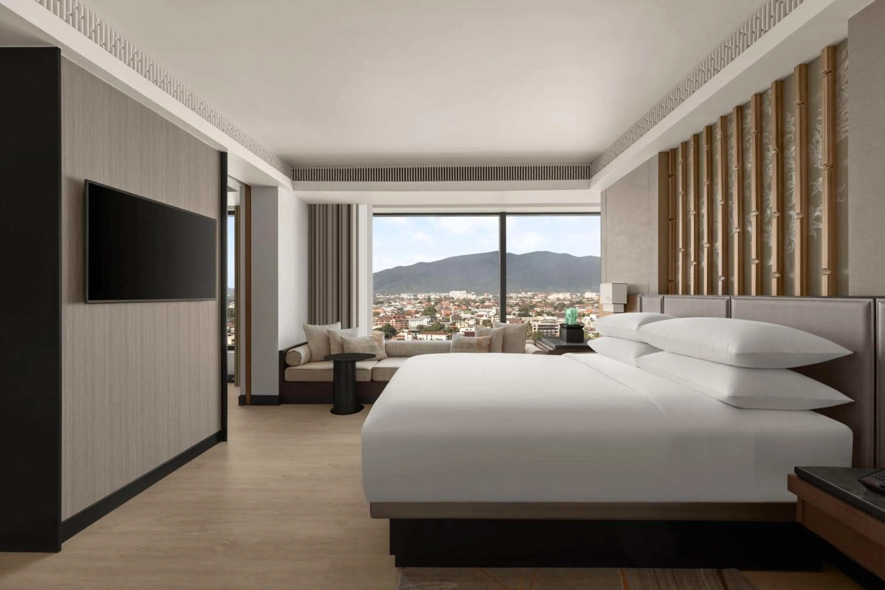 Bedroom, Bed in Chiang Mai Marriott Hotel