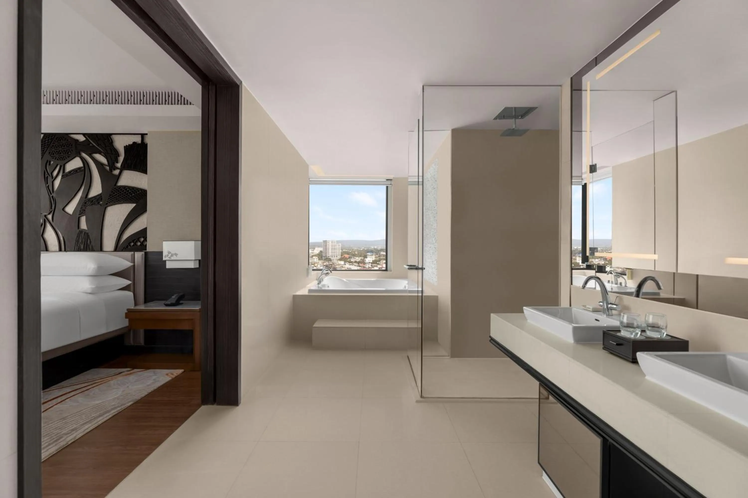 Bathroom, Bed in Chiang Mai Marriott Hotel