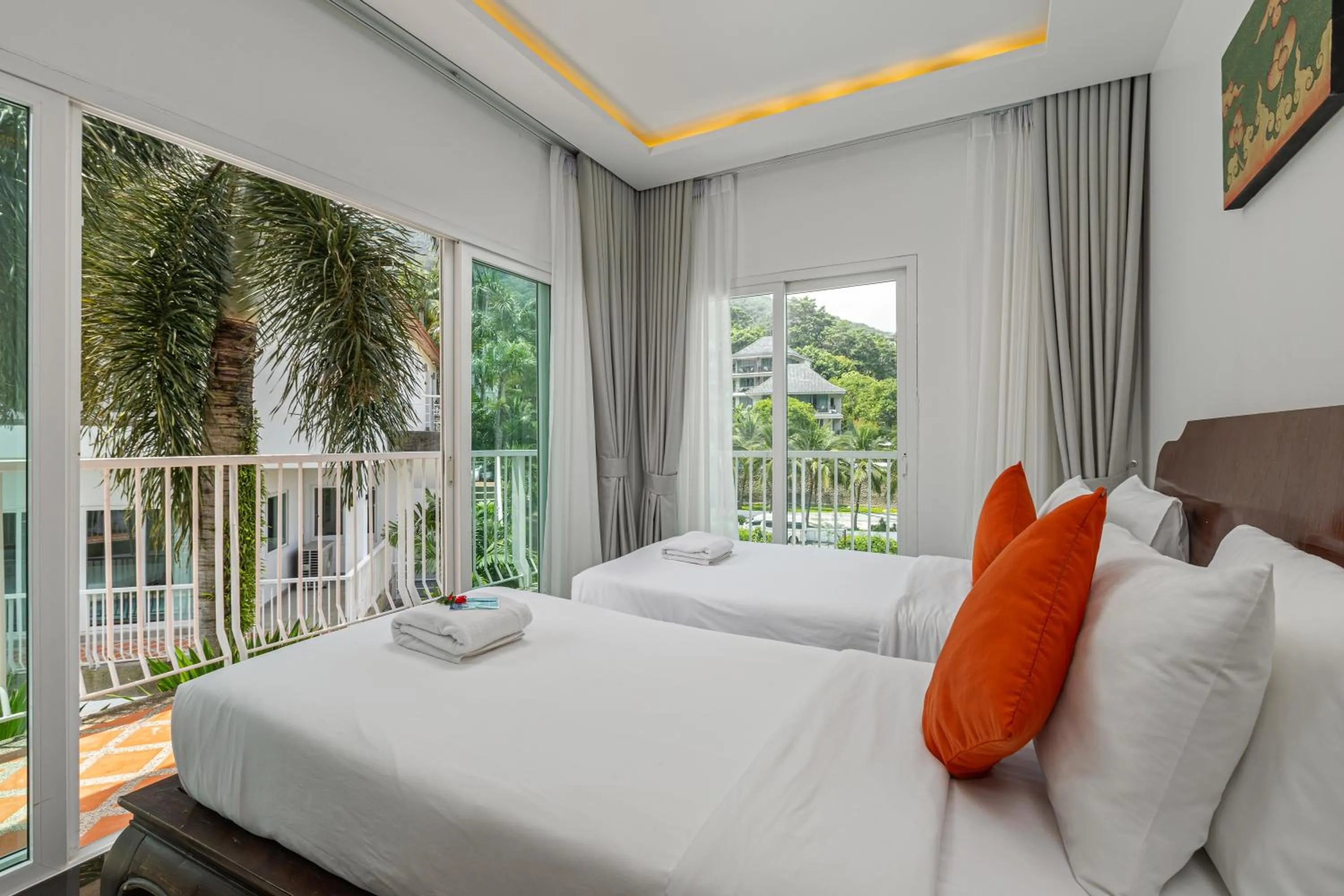 Bed in Phunawa Resort Phuket Karon Beach - SHA Plus