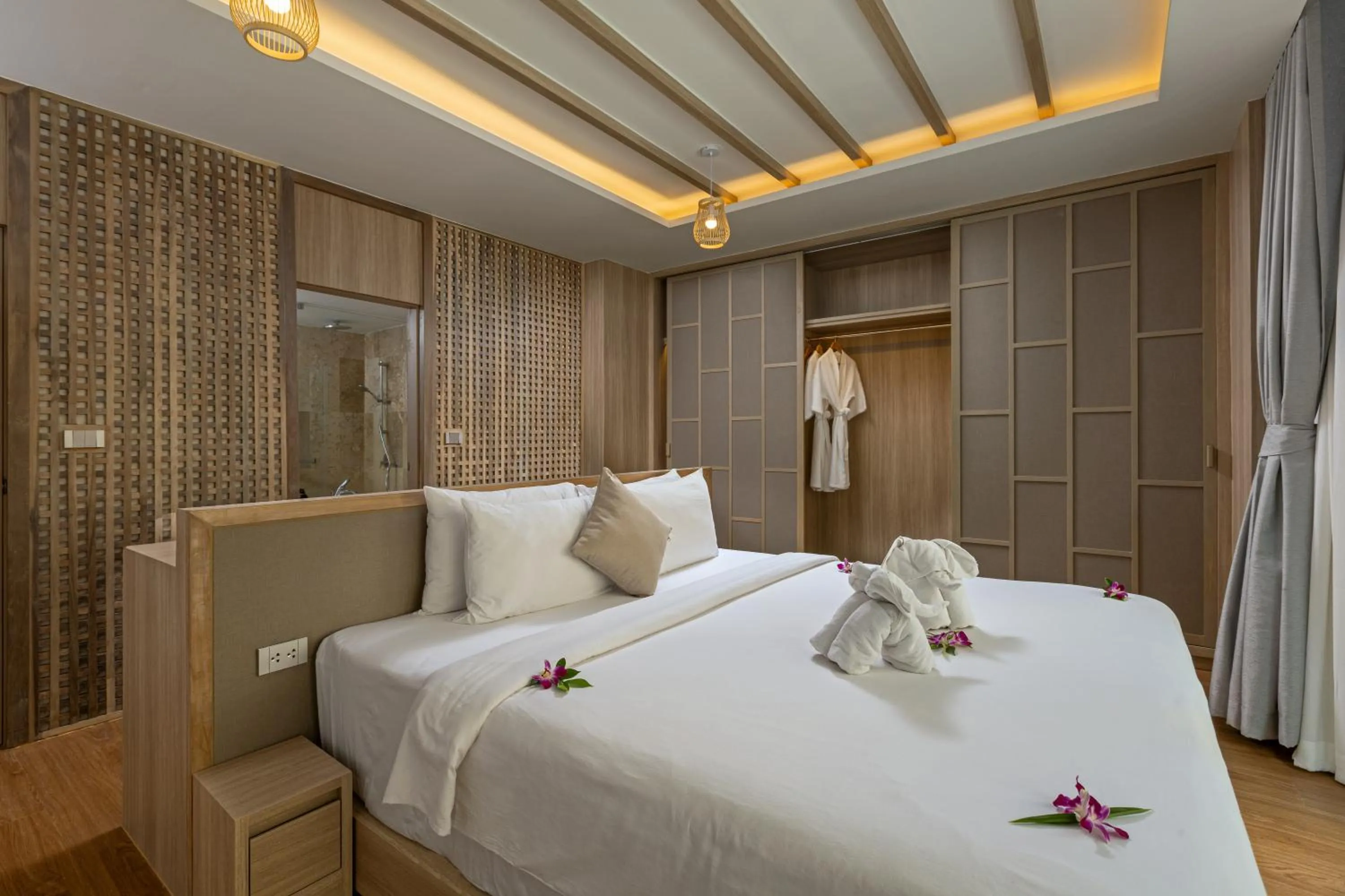 Bedroom, Bed in Phunawa Resort Phuket Karon Beach - SHA Plus