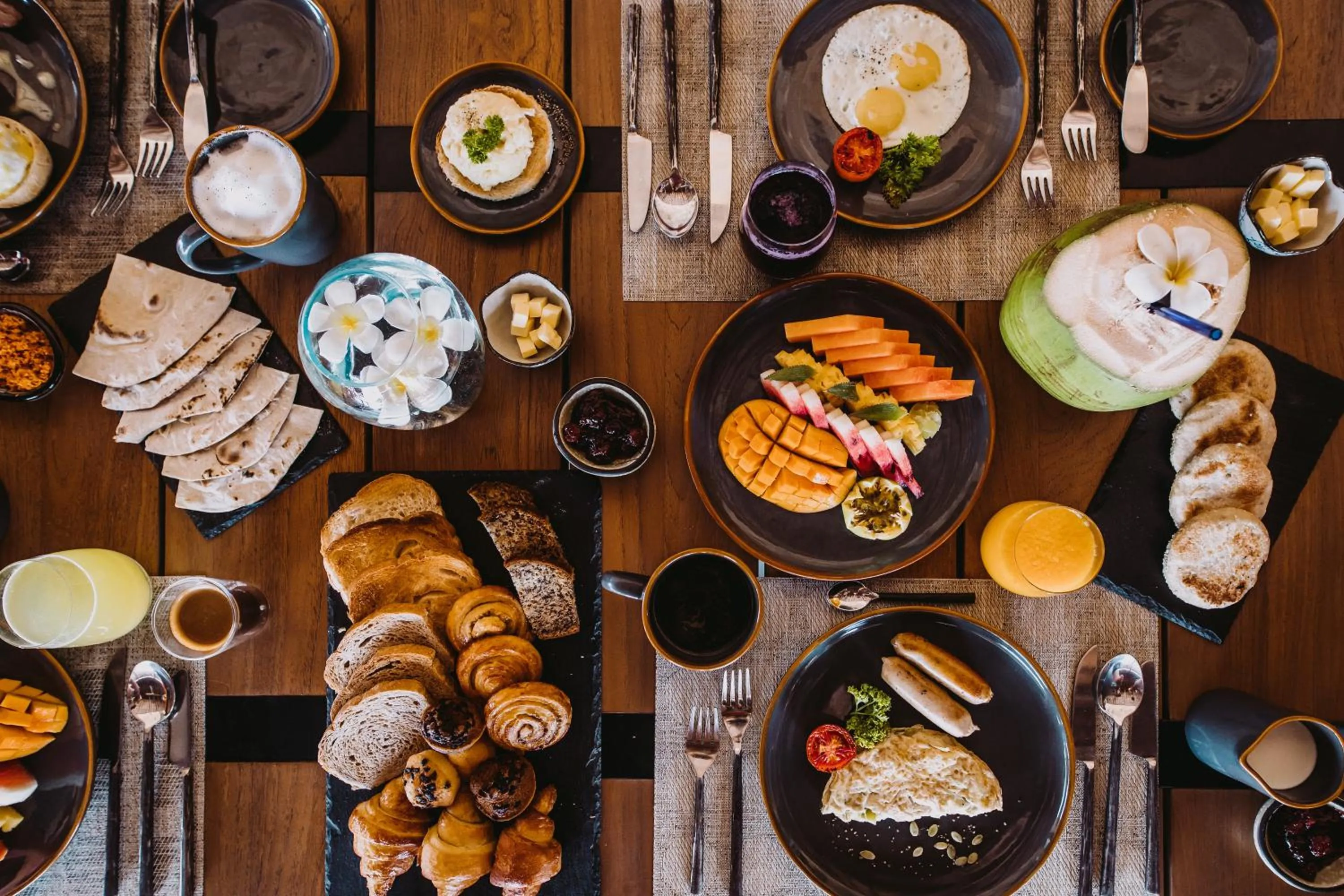 Food and drinks in Karpaha Sands