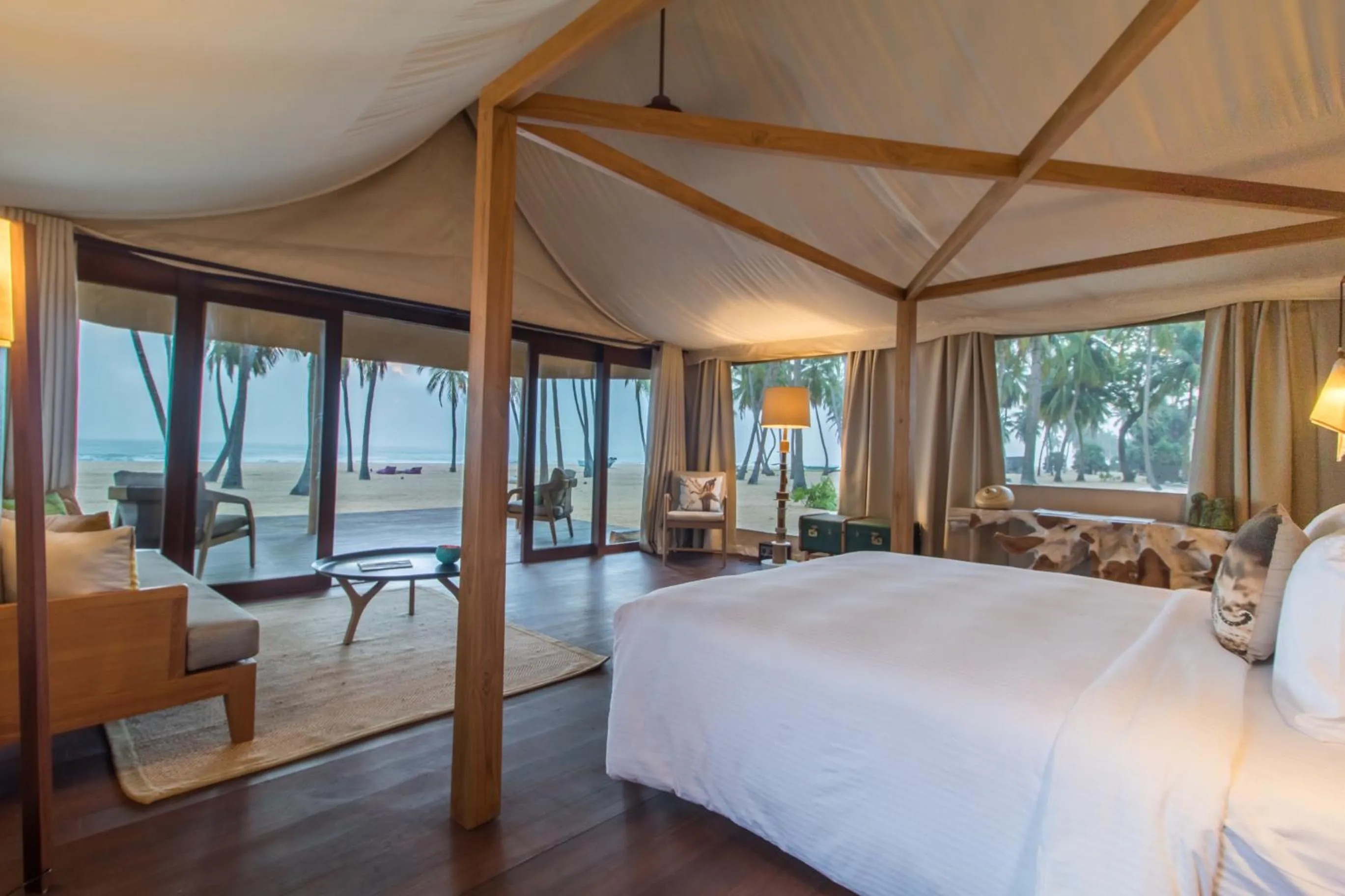 Sea view, Bed in Karpaha Sands