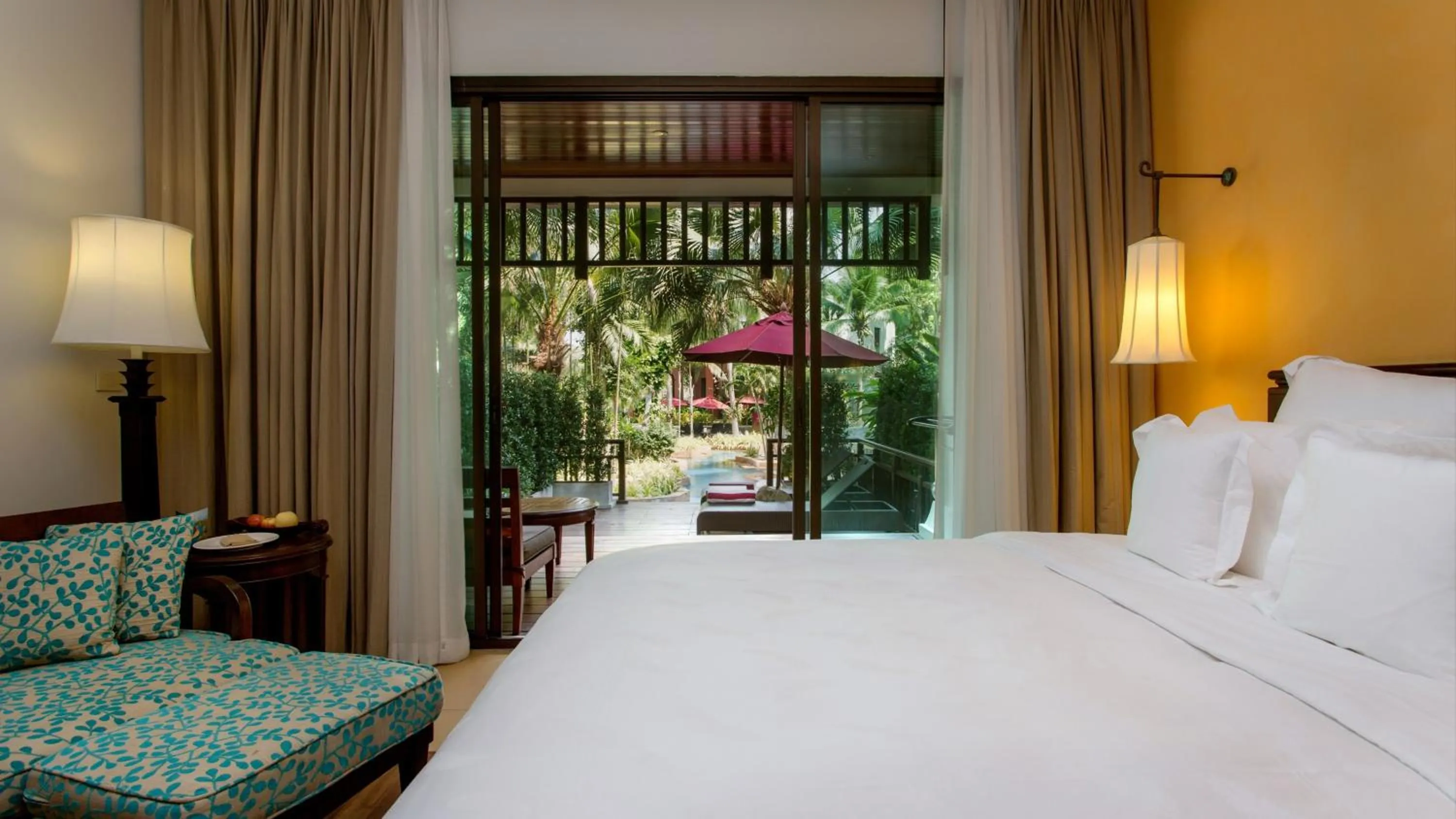 Photo of the whole room, Bed in InterContinental Pattaya Resort by IHG