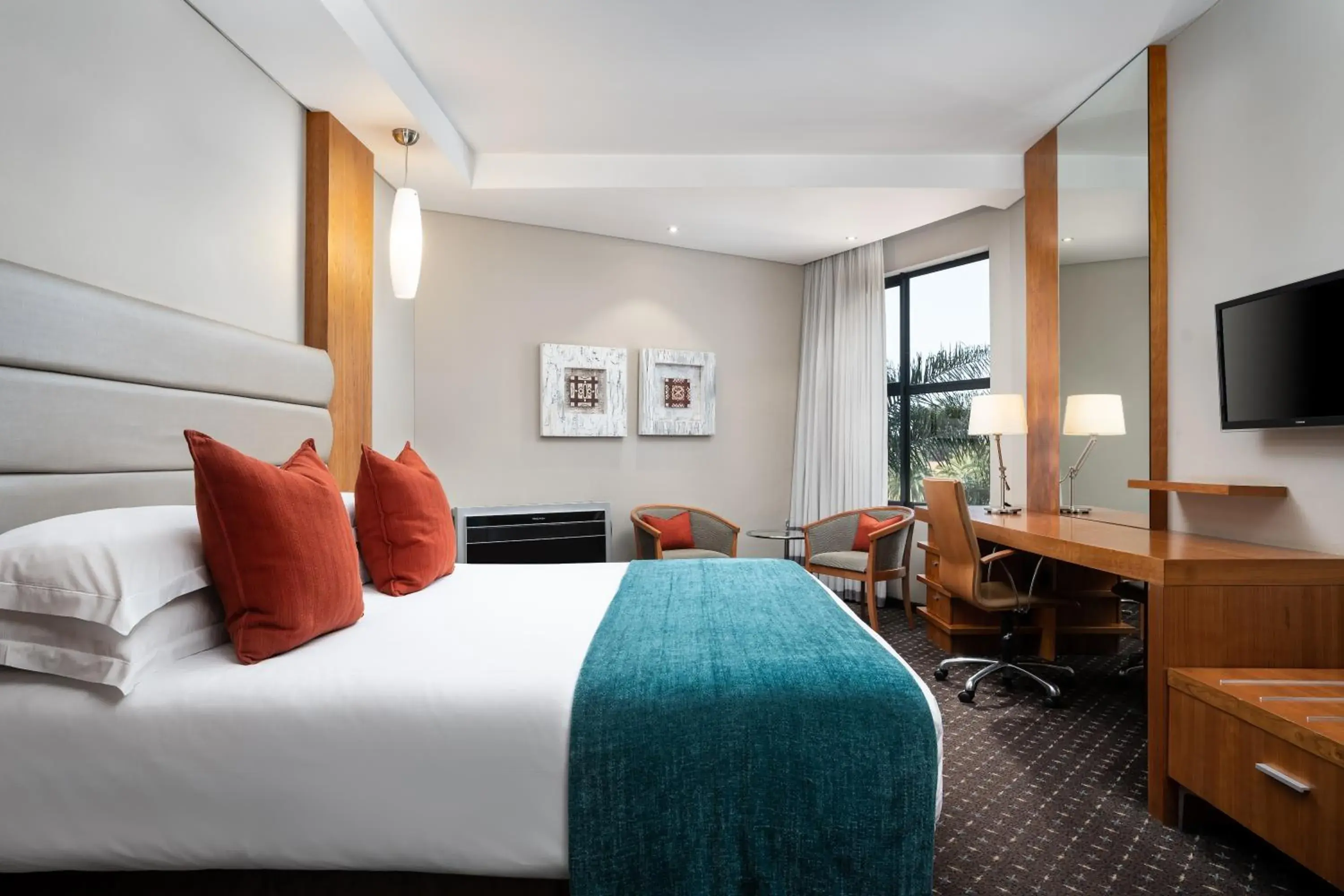 Suite with King Bed in Premier Hotel O.R. Tambo Suite with King Bed in Premier Hotel O.R. Tambo